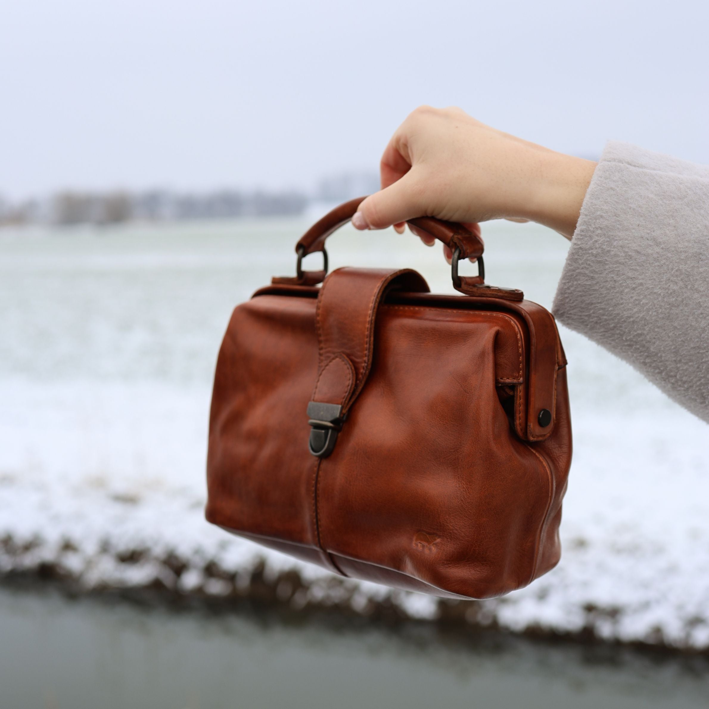 Mini dokterstasje 'Julia' M cognac