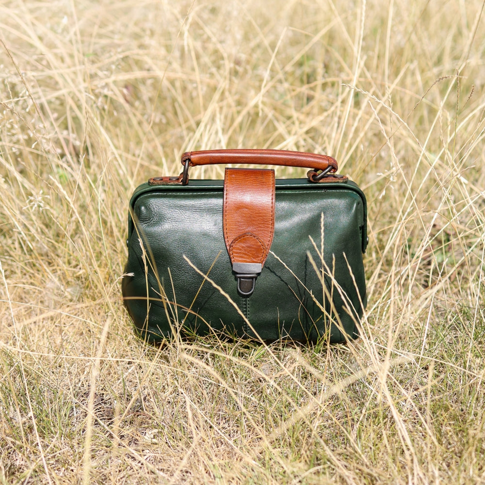 Mini dokterstasje 'Julia' M groen/cognac
