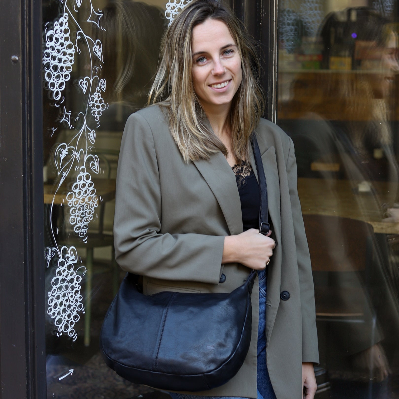 Bucket bag 'Betty' beige