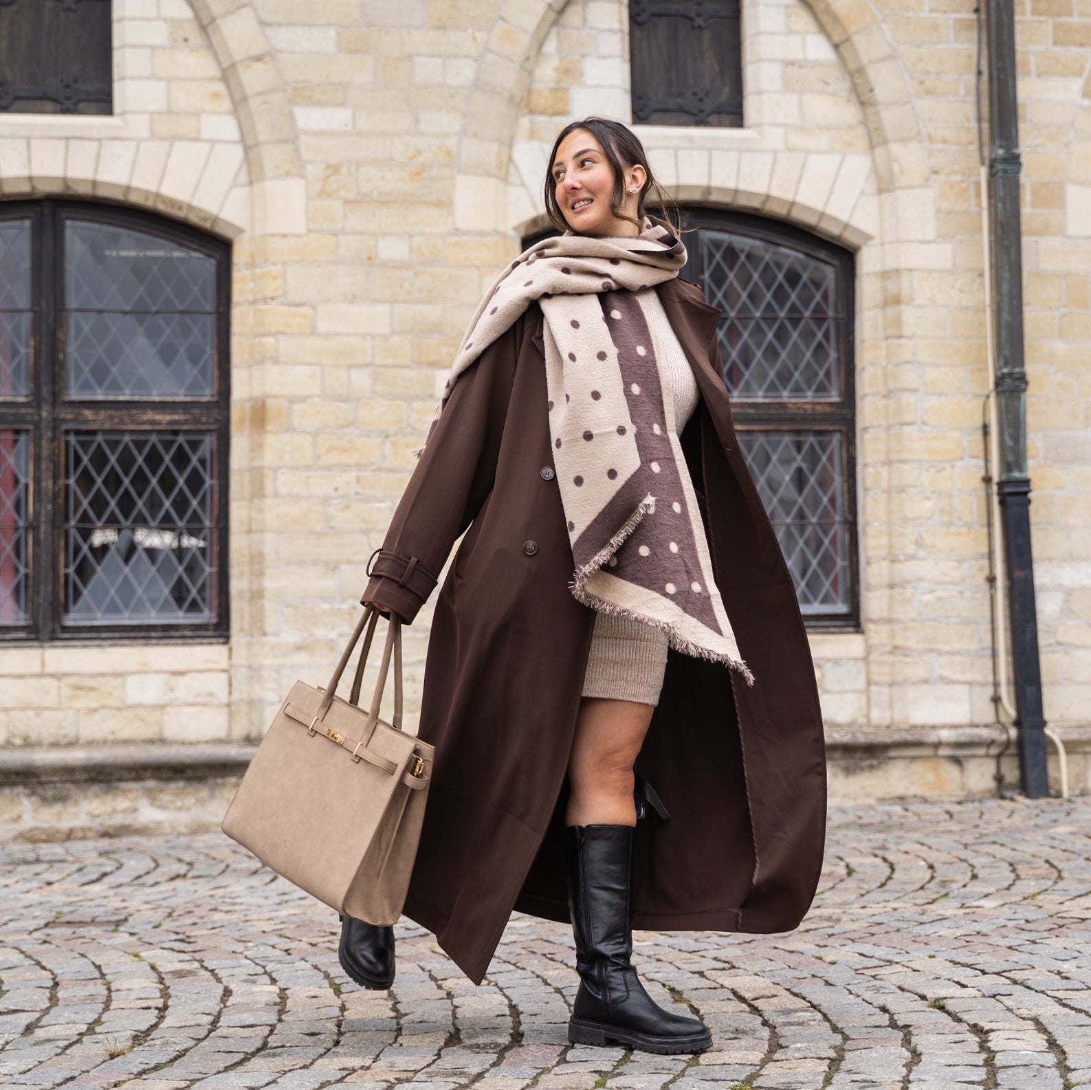 The Hamptons Village - Suèdine Laptoptas 15.6” taupe