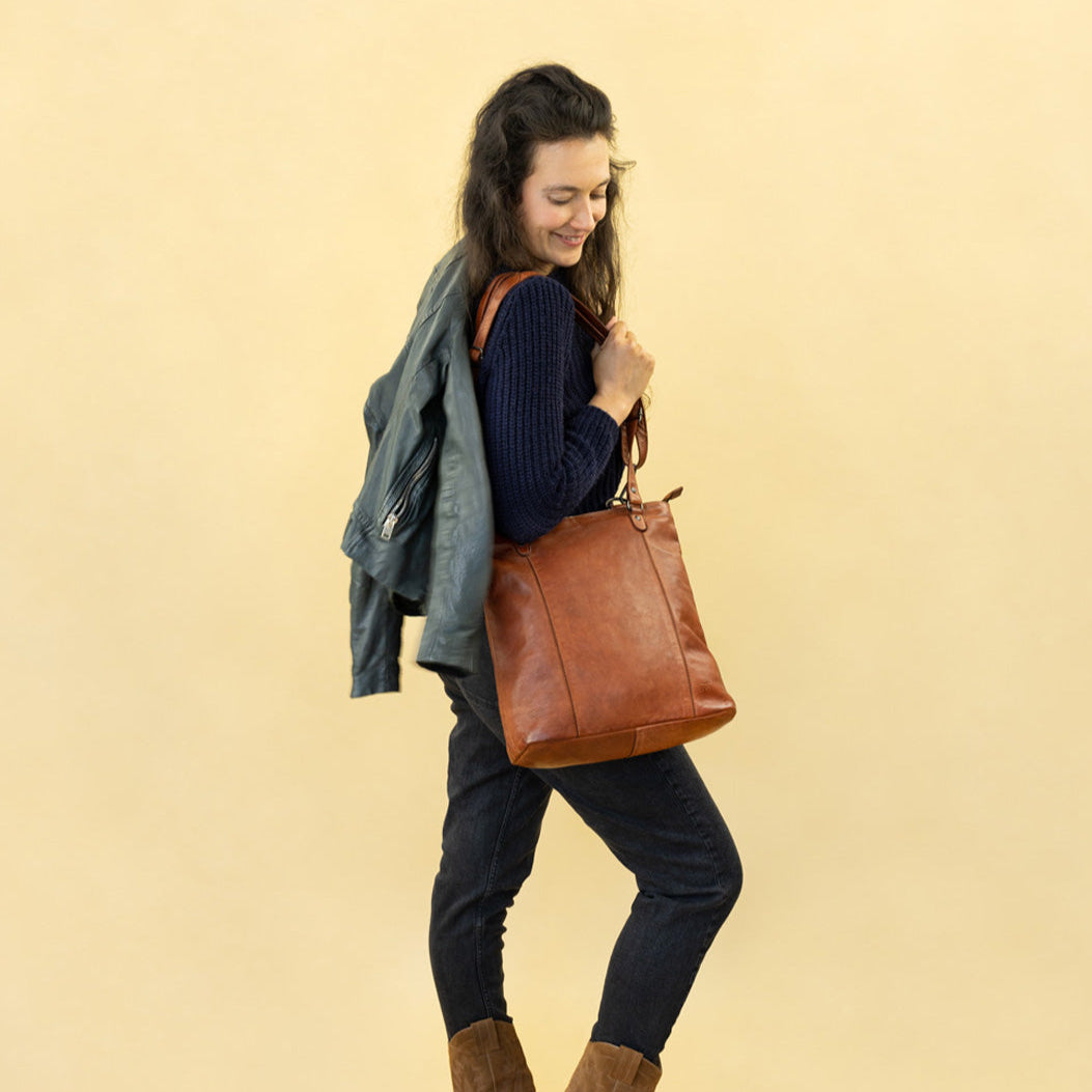 Backpack/shoulder bag 'Sandy' L black