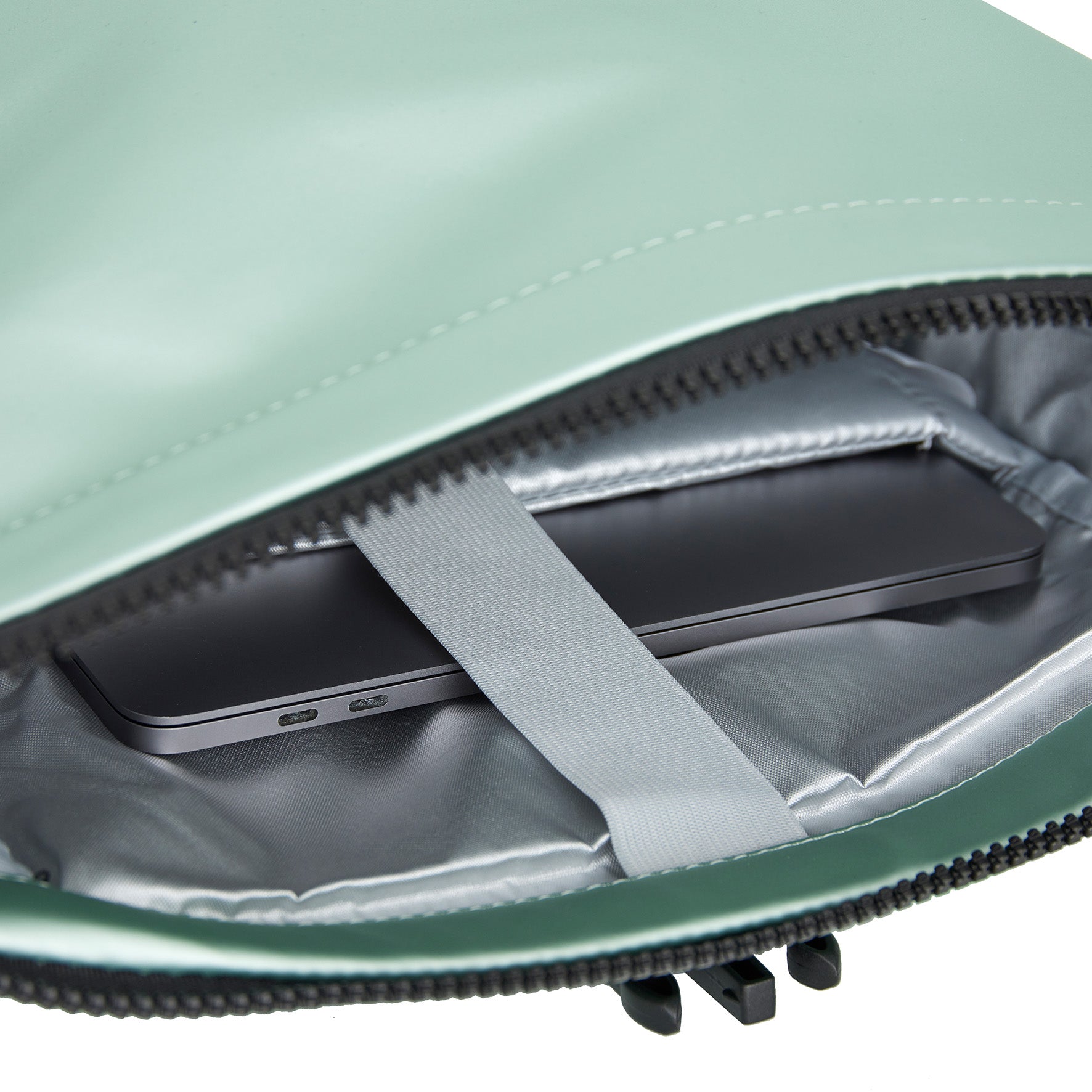 Waterproof backpack 'Mart' 16L metallic sage green