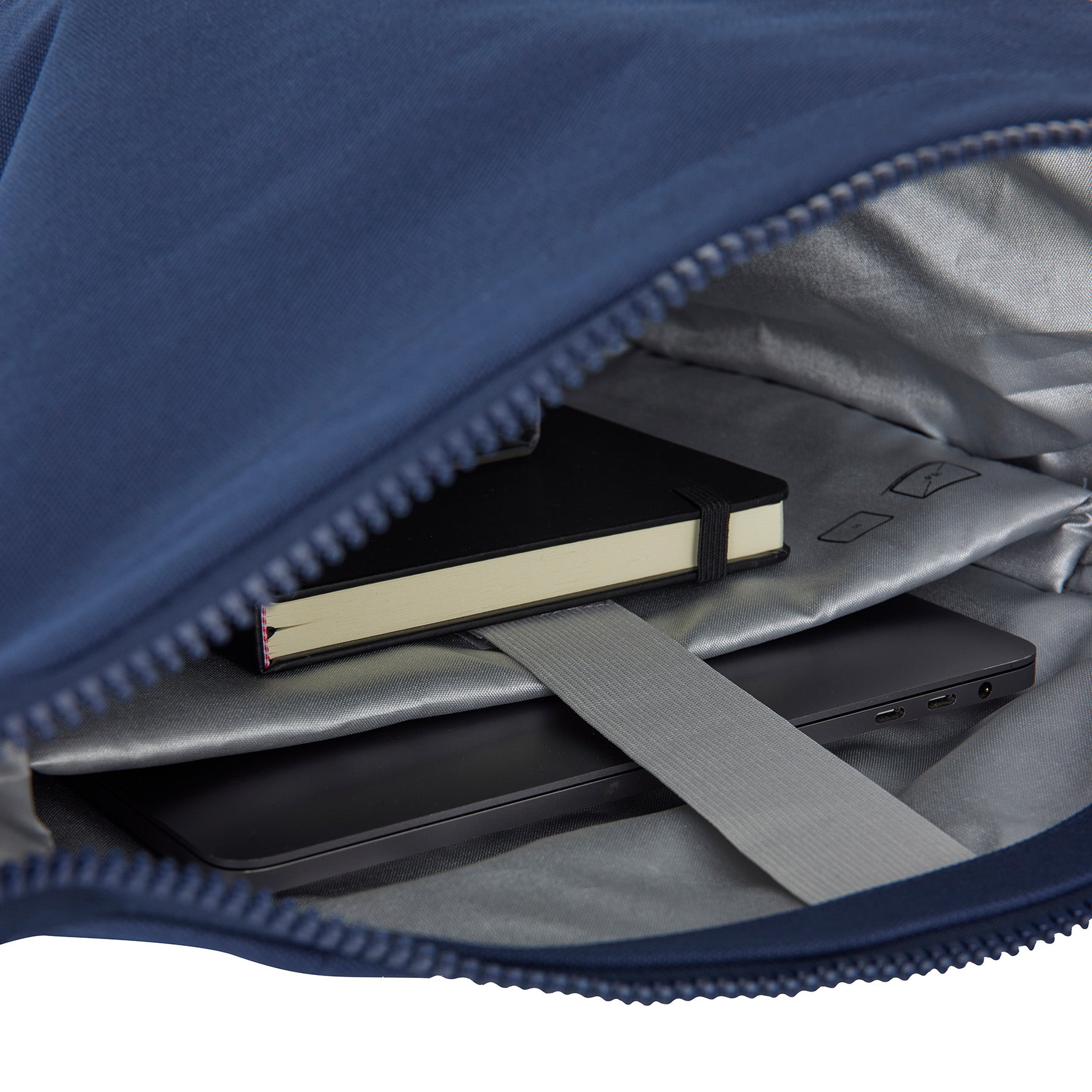 Valor Backpack 'New York' 21L navy