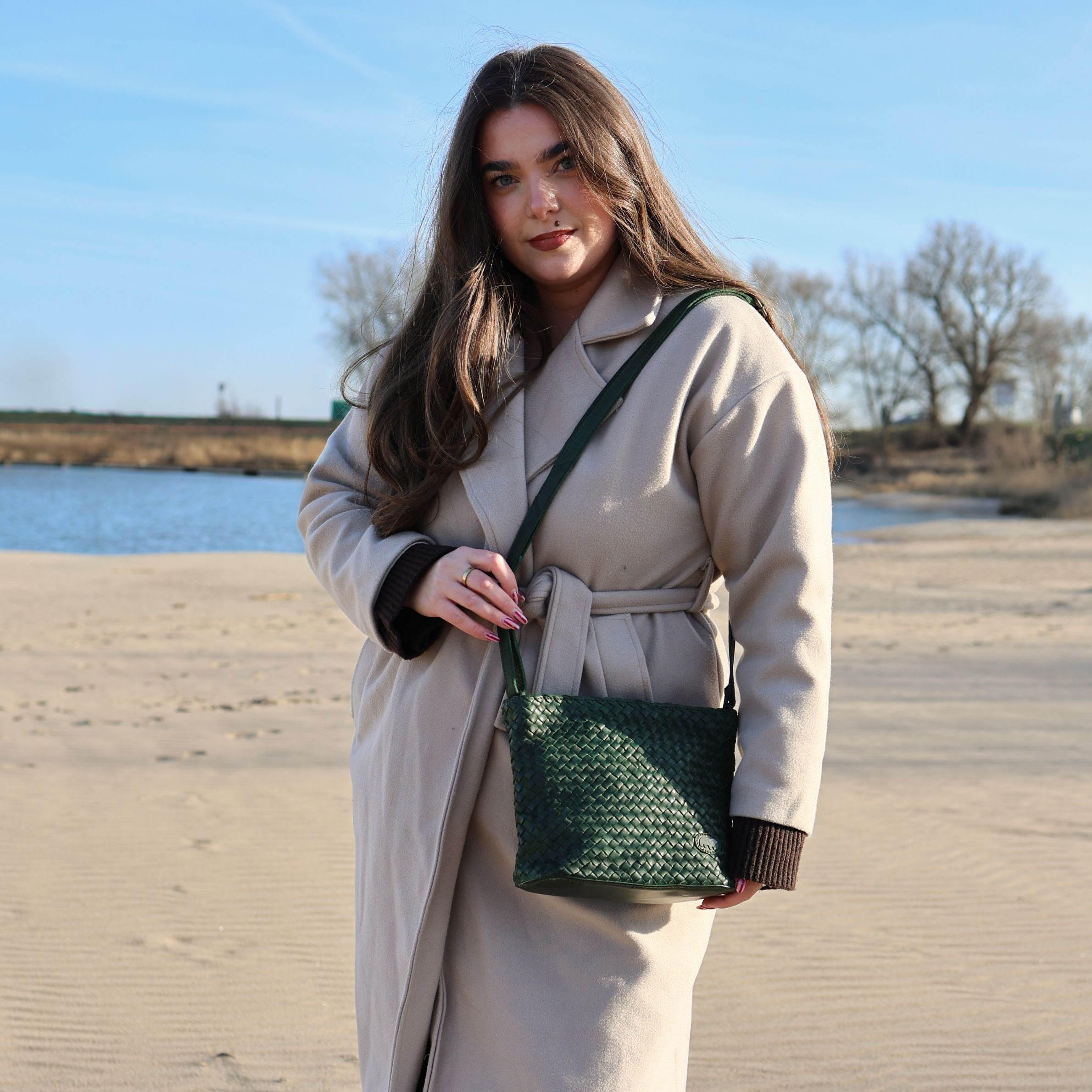 Gevlochten schoudertasje 'Joan' groen