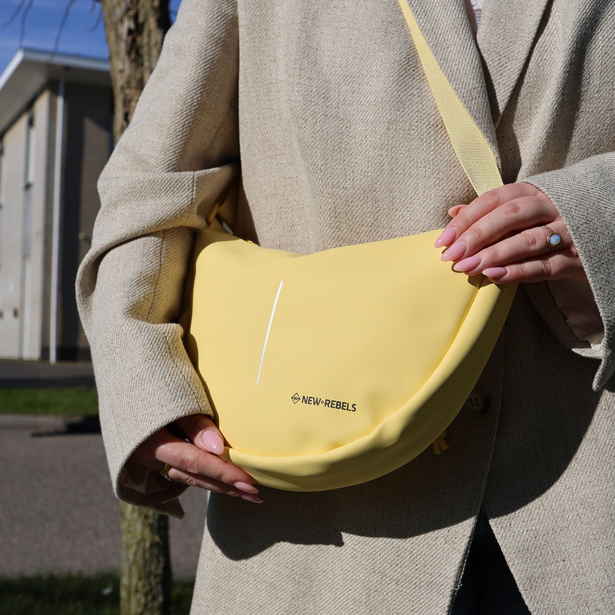 Branson - Half Moonbag butter yellow