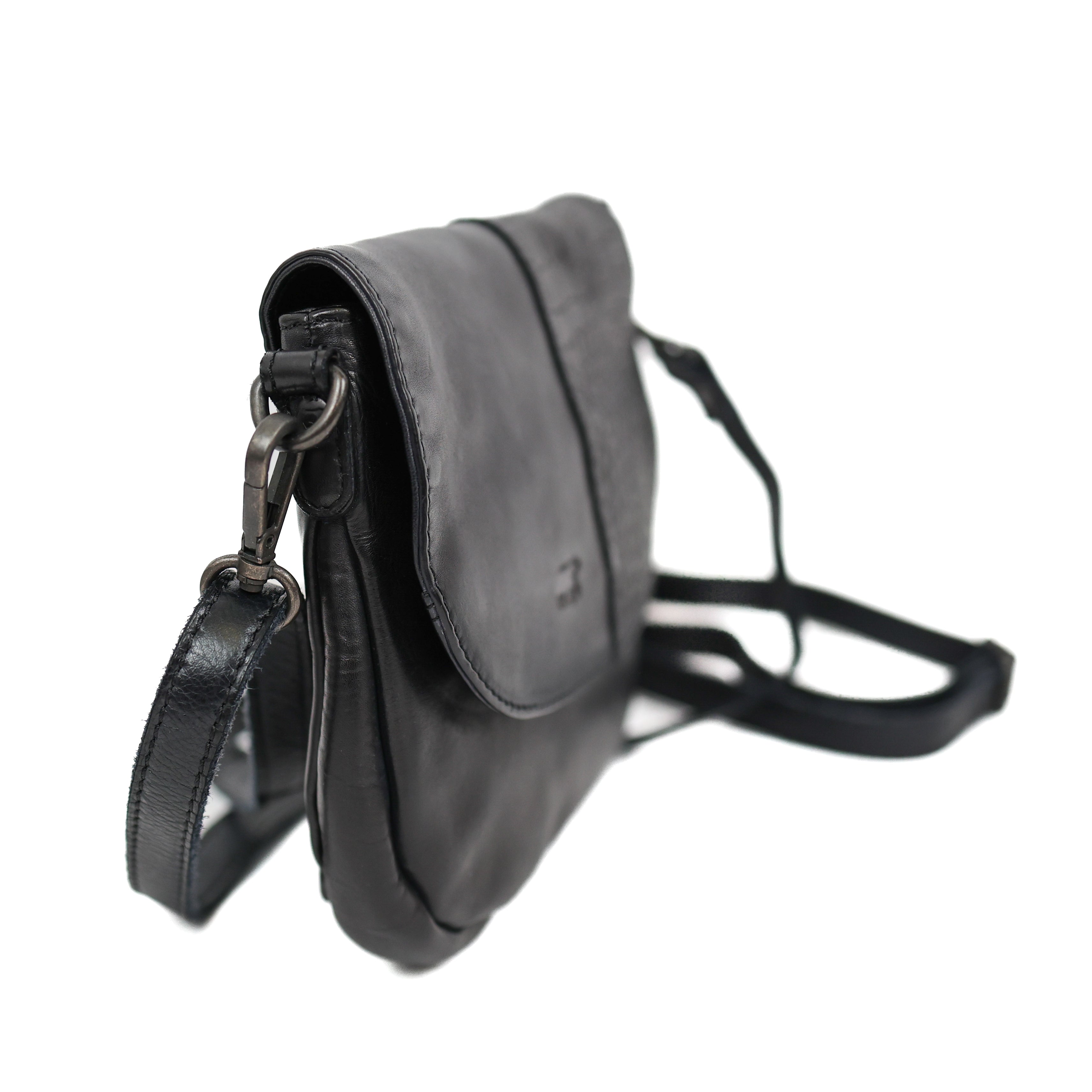 Small shoulder bag with flap 'Maui' black croco