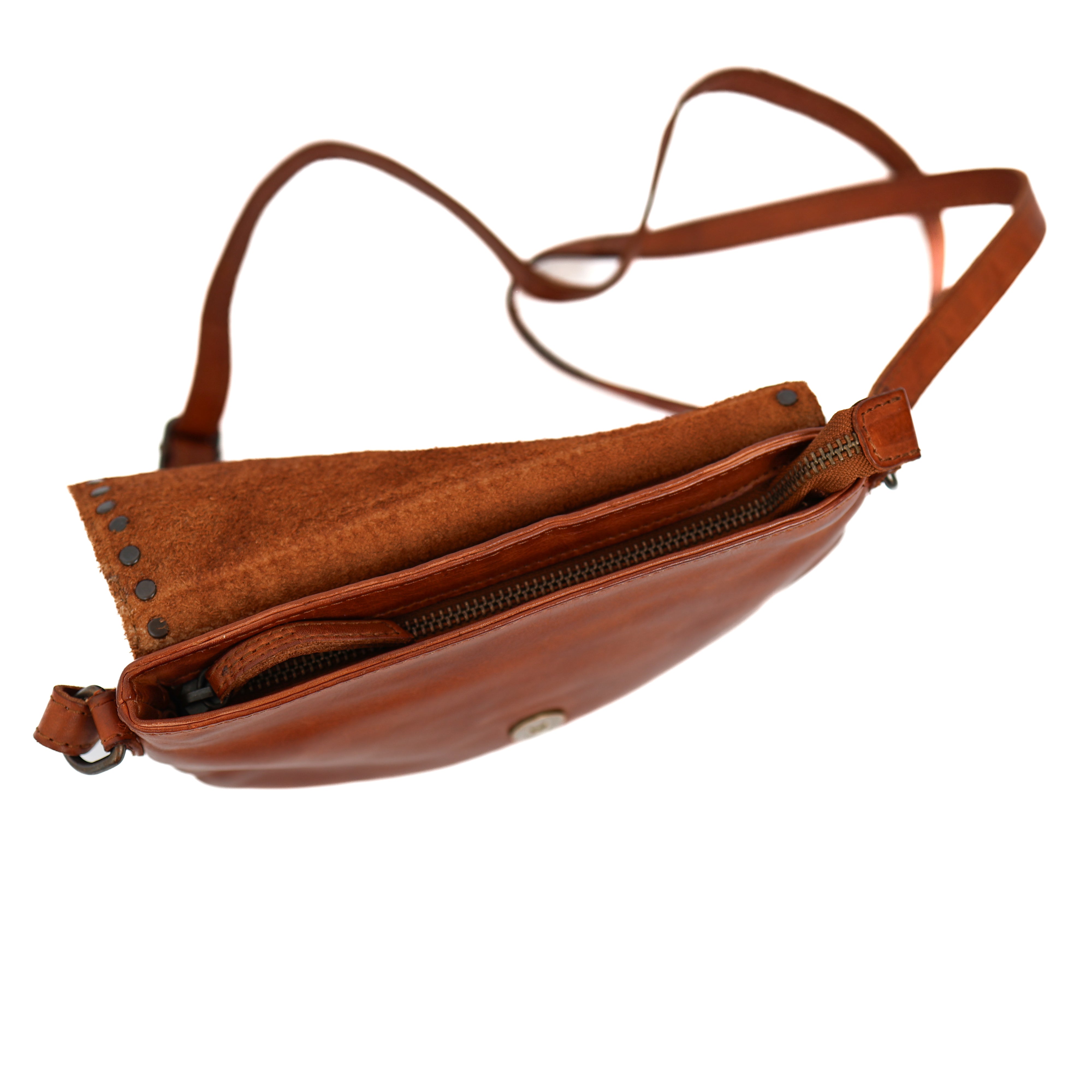 Klein schoudertasje met flap 'Jackie' cognac studs