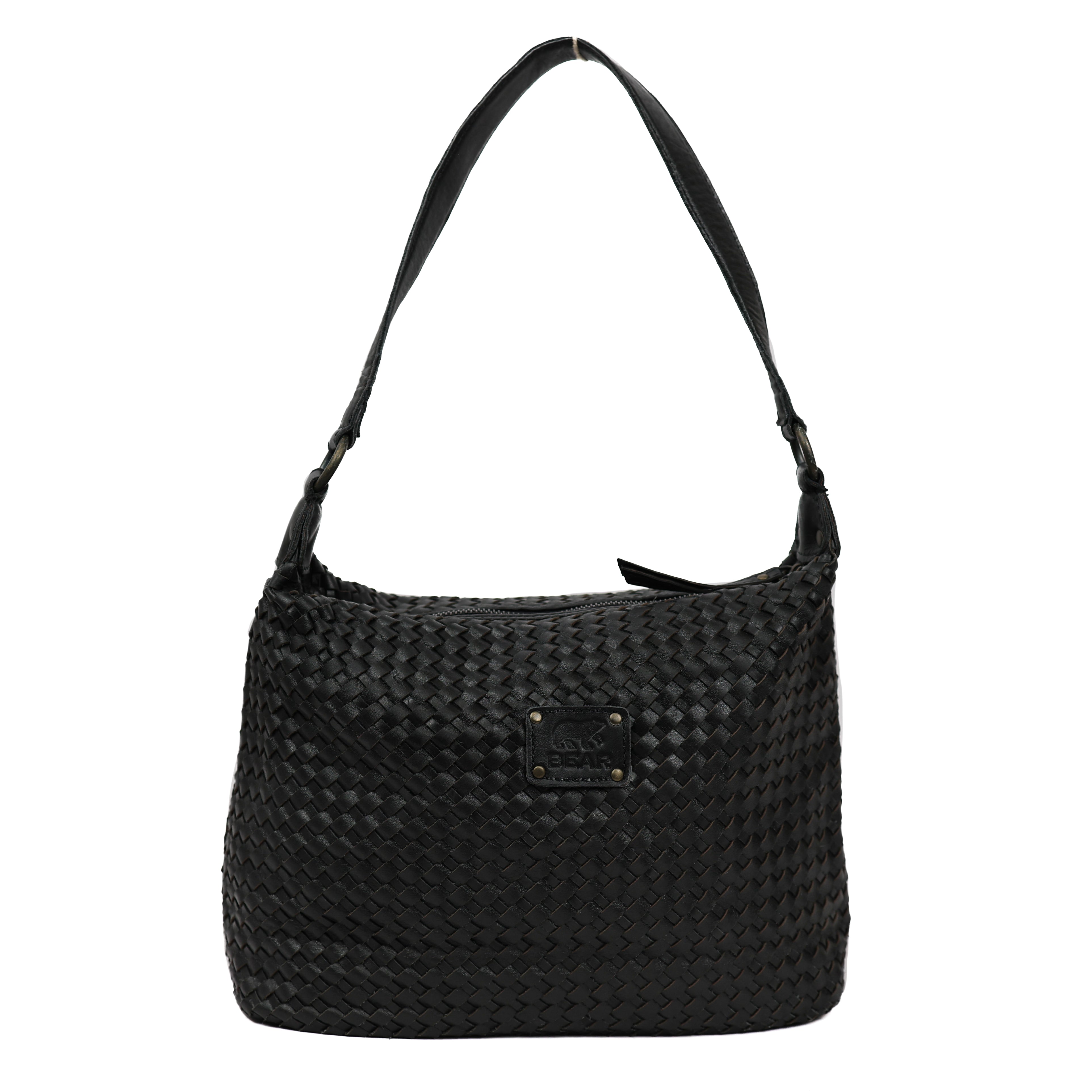 Shop the BEAR braided pouch bag 'Marléne' here | BEARLifestyle.nl