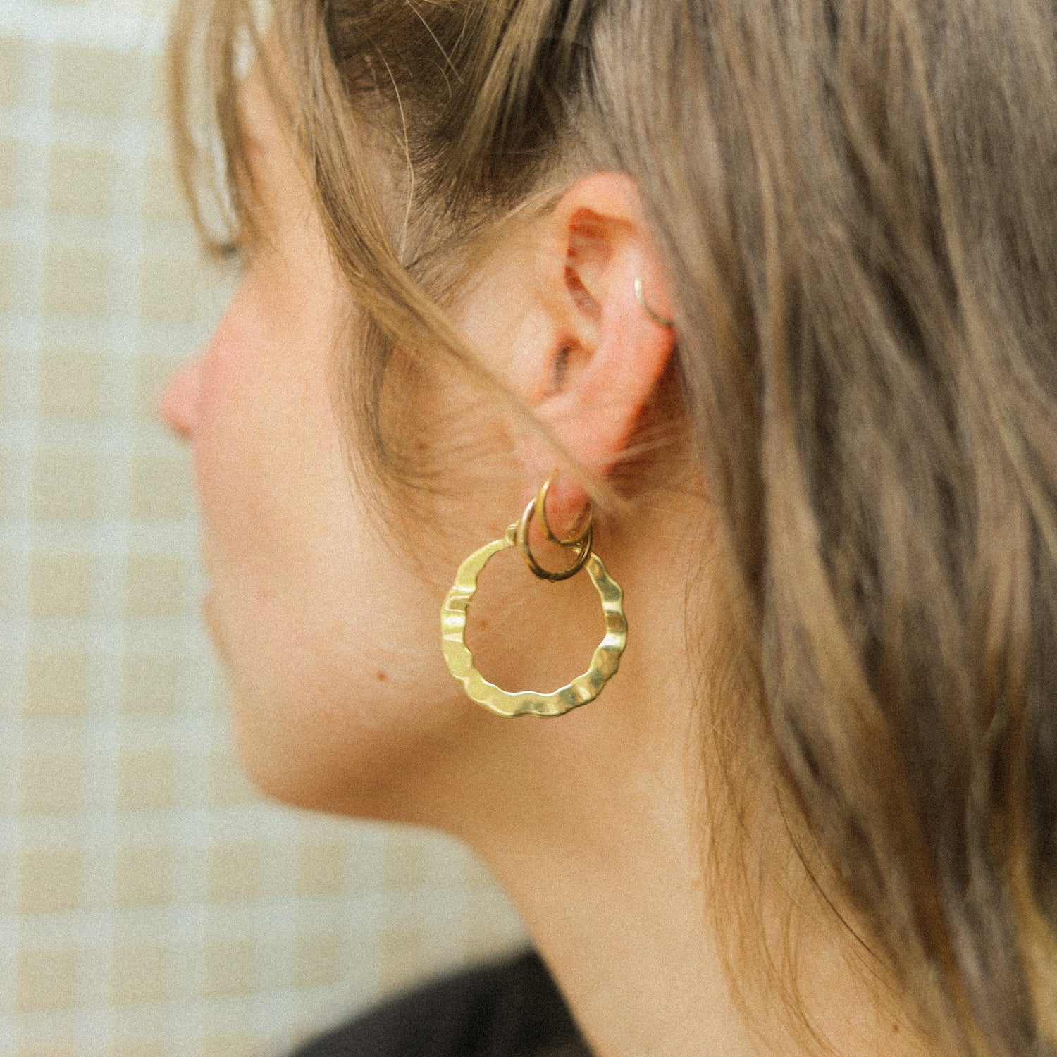 Dancing Hammered Hoops (30mm)