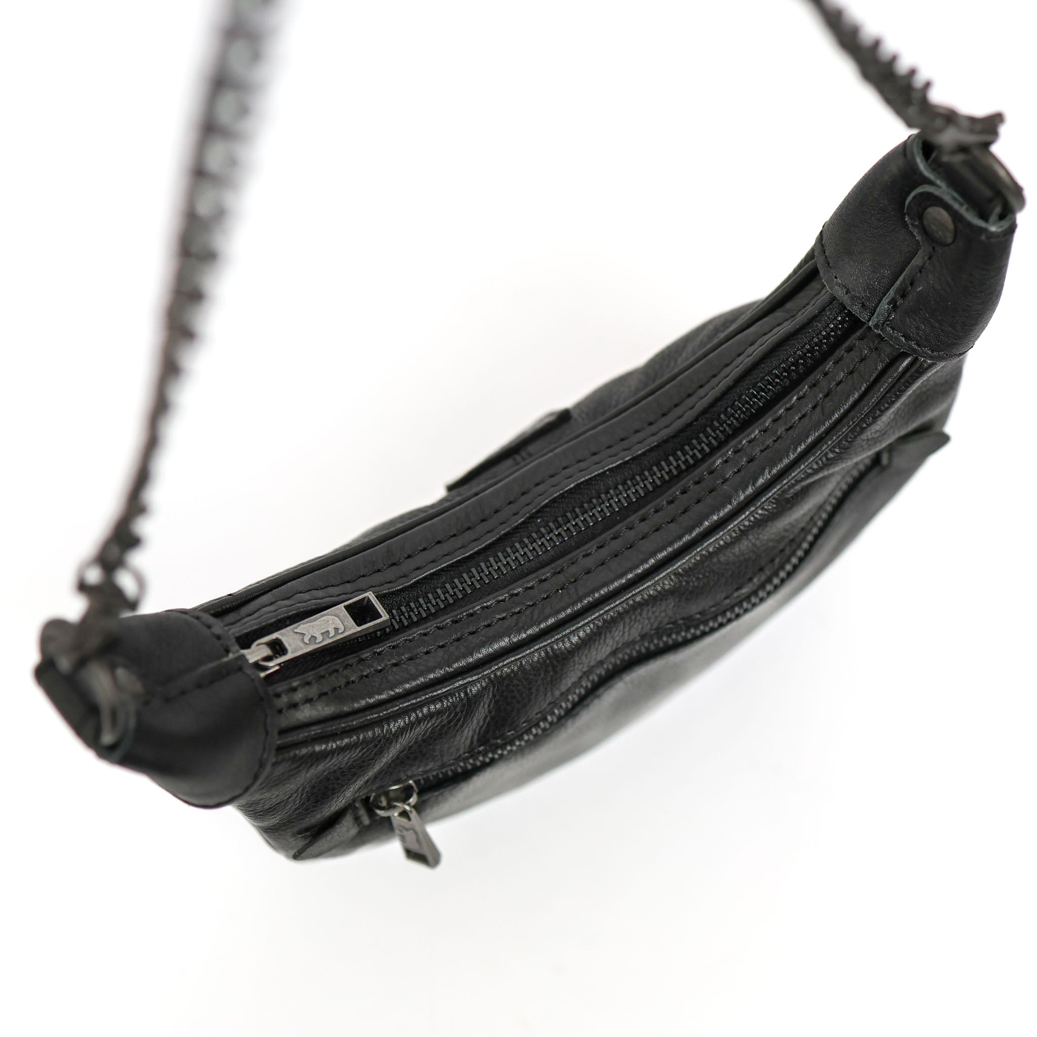 Hand/shoulderbag with chain 'Amira' black