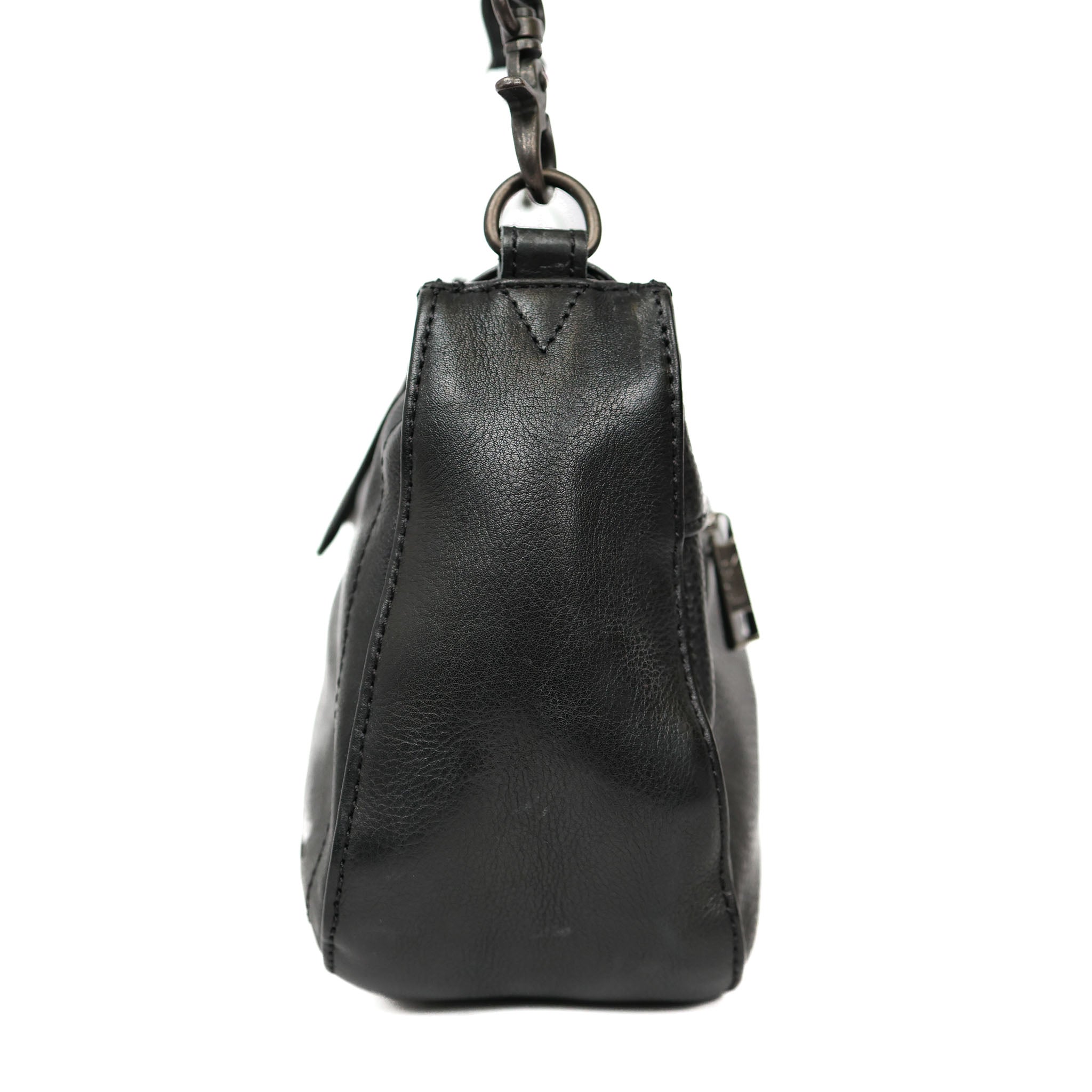 Hand/shoulderbag with flap 'Fenna' black