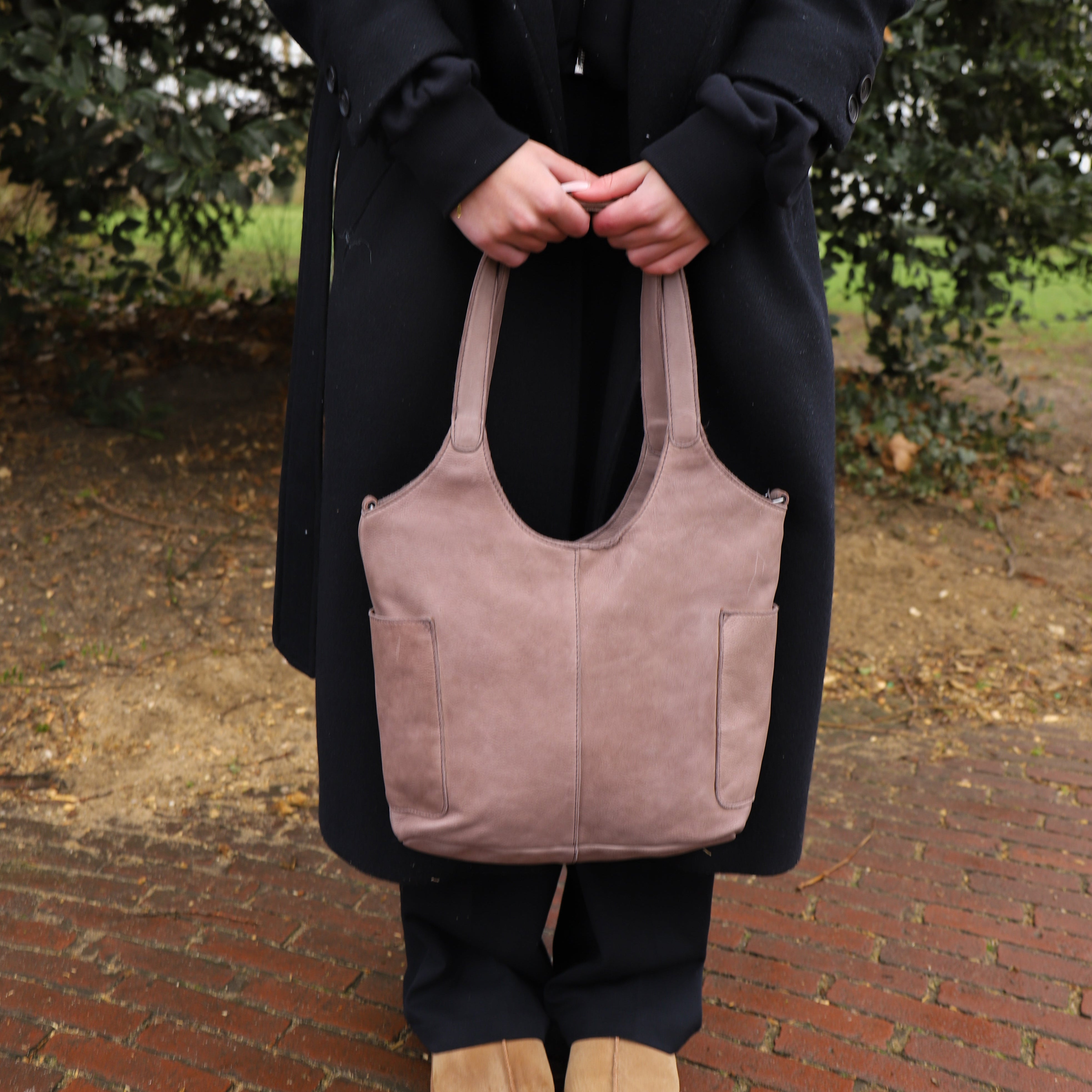 Hand-/schoudertas 'Diede' taupe