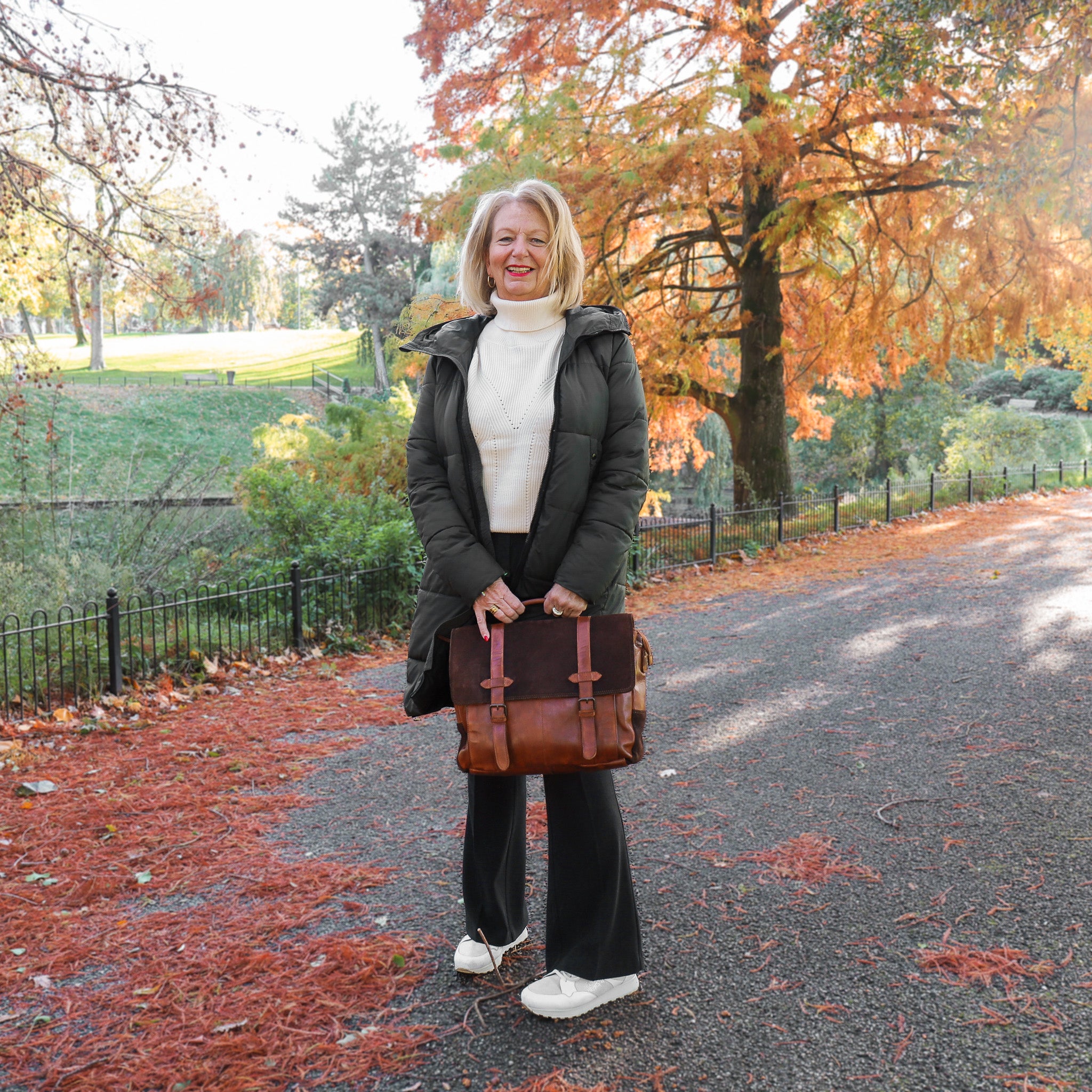 Briefcase 'Dijn' dark brown