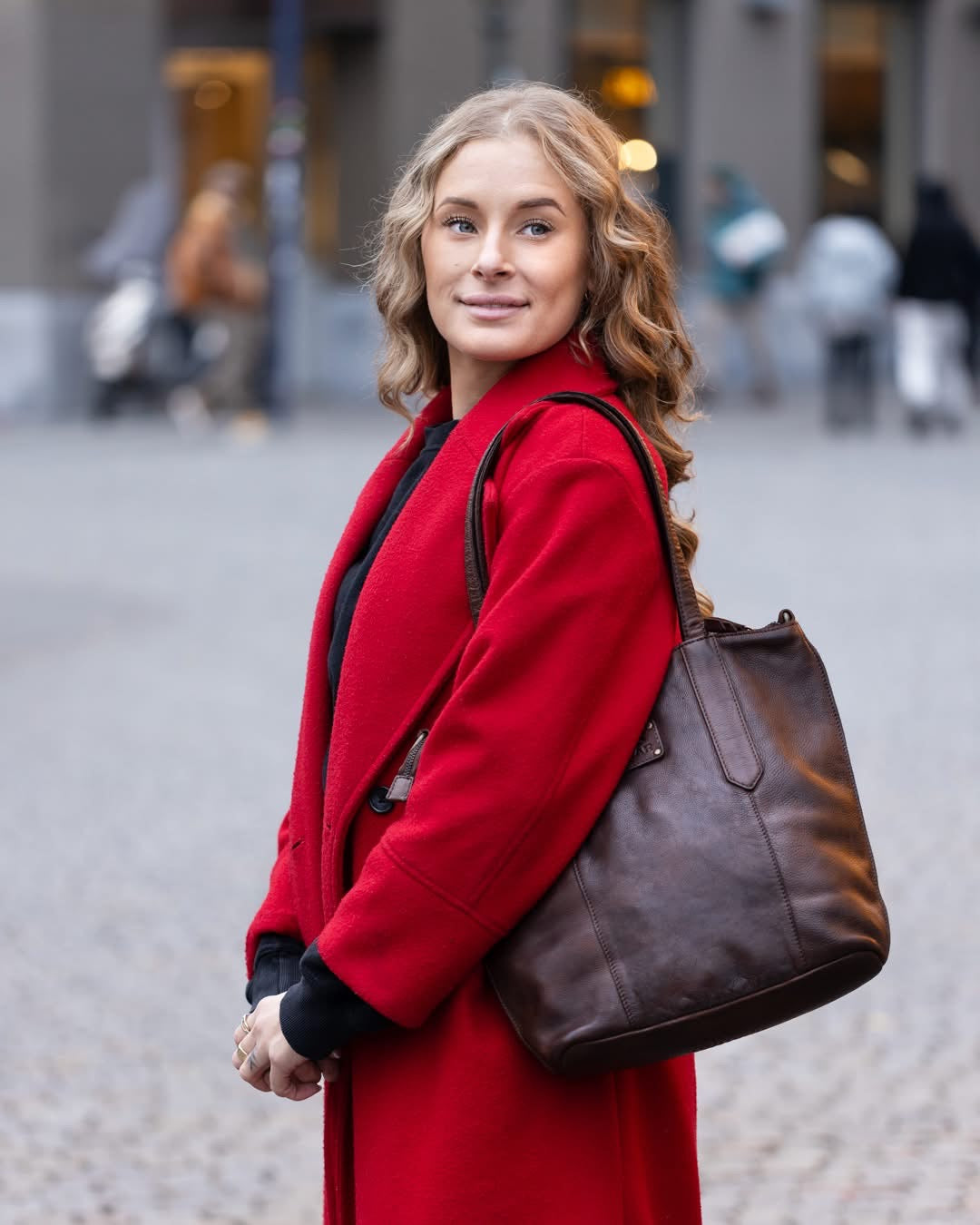 Hand/shoulderbag 'Liz' dark brown