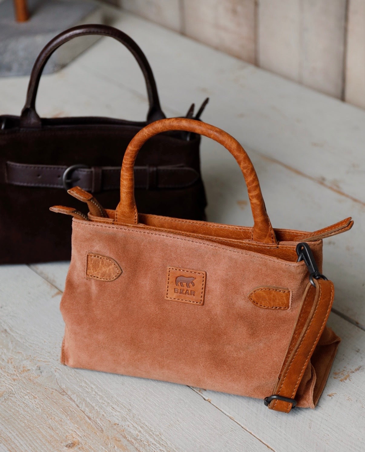 Suede handbag/shoulder bag with buckle 'Aagje' cognac