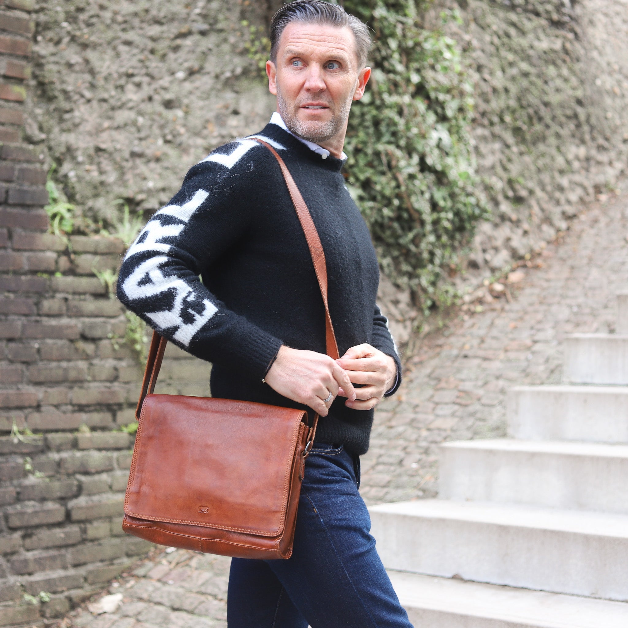 Shoulder bag 'Hanna' cognac - CL 40027