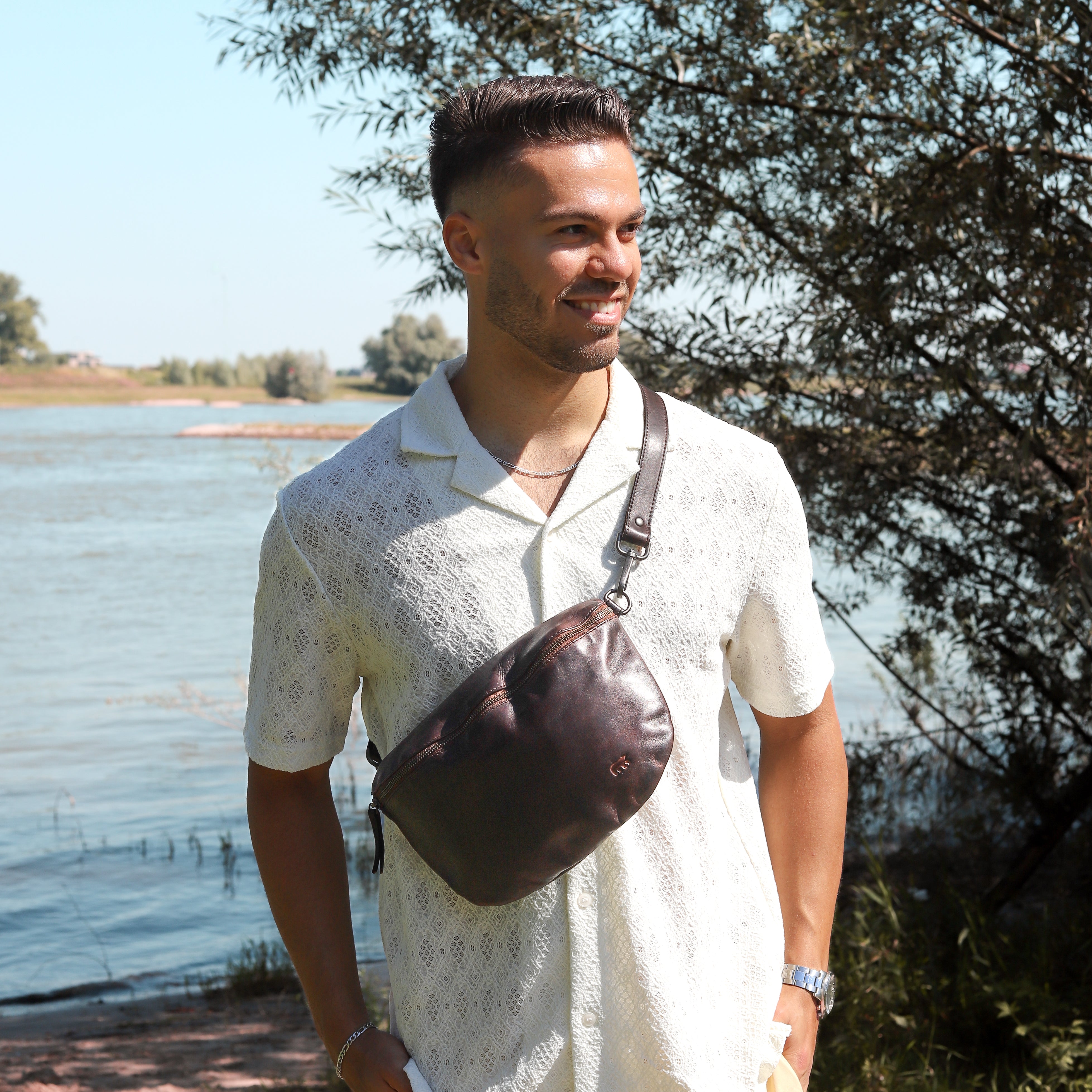 Crossbody/heuptas 'Maiky' bruin