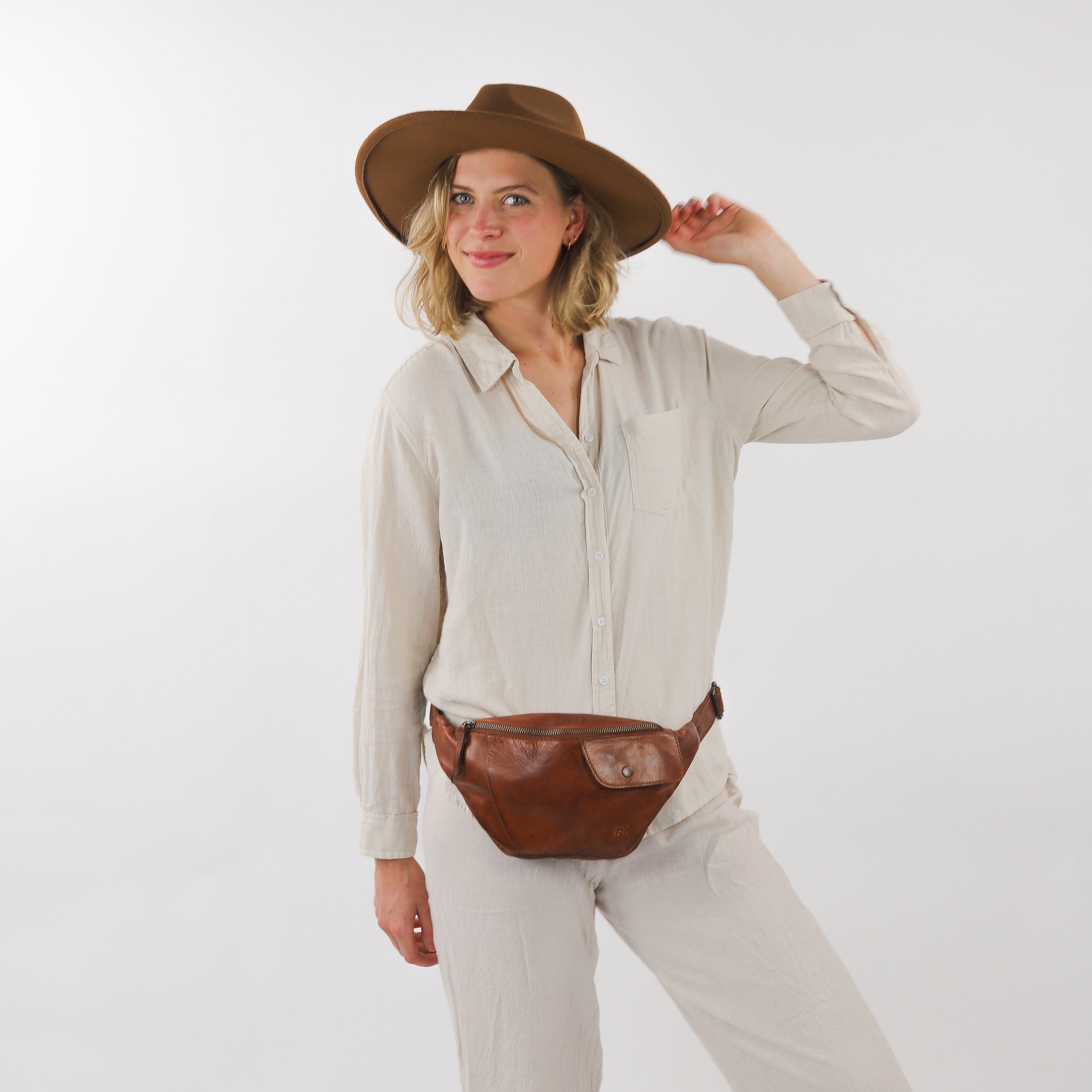 Waist bag 'Matt' cognac