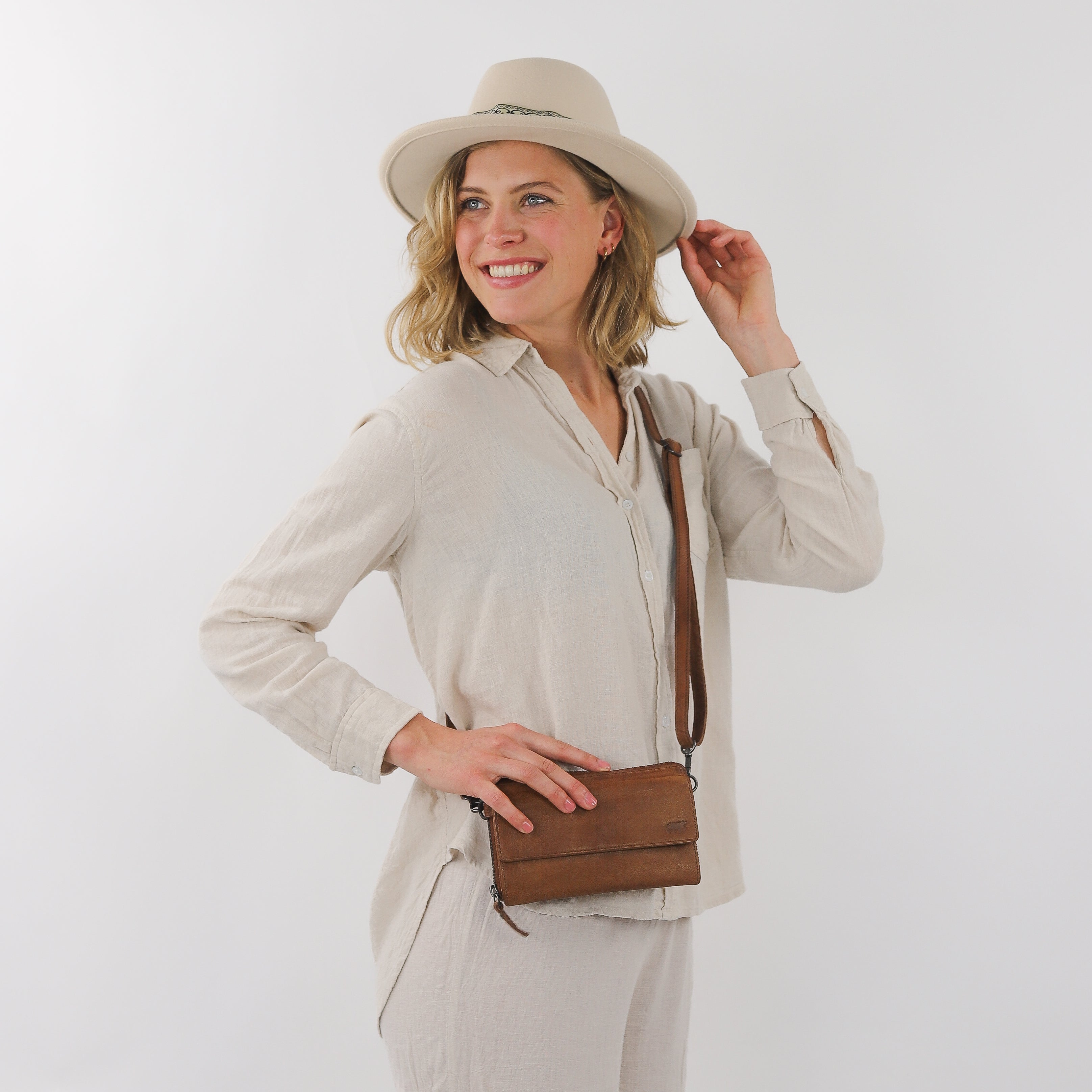 Telefoontasje 'Lilian' cognac