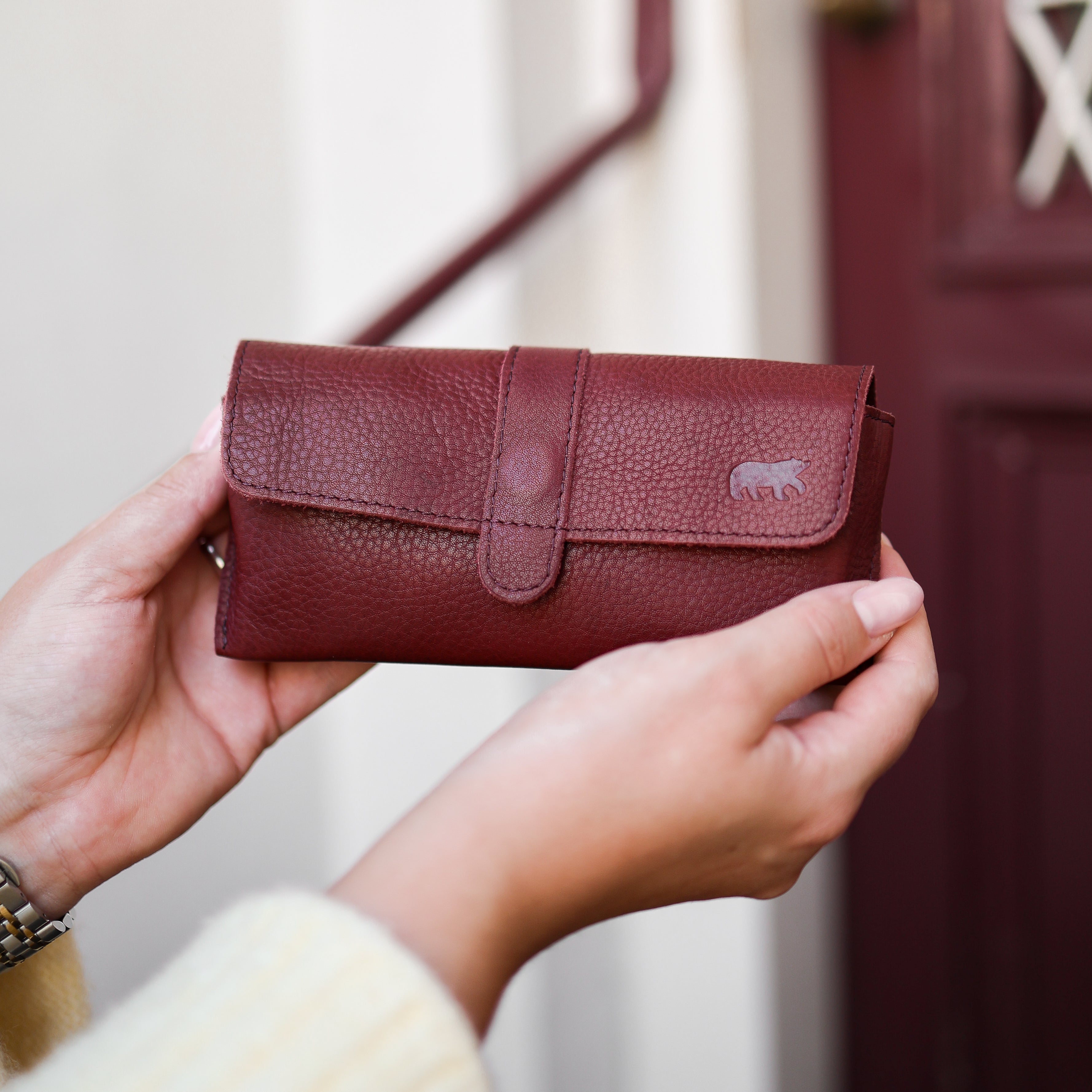 Glasses case 'Weta' burgundy