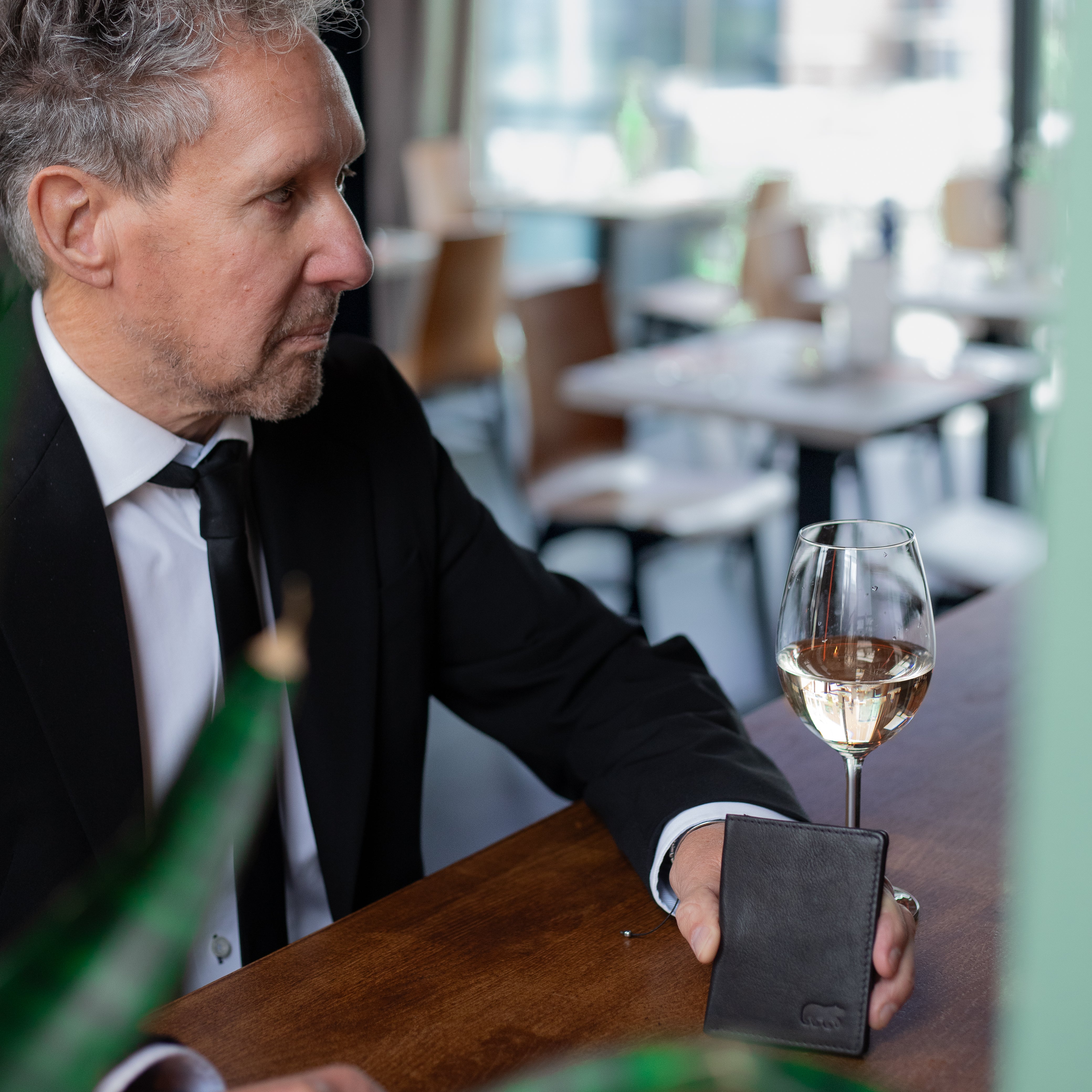 Pasjeshouder met briefgeldvak 'Cas' silver