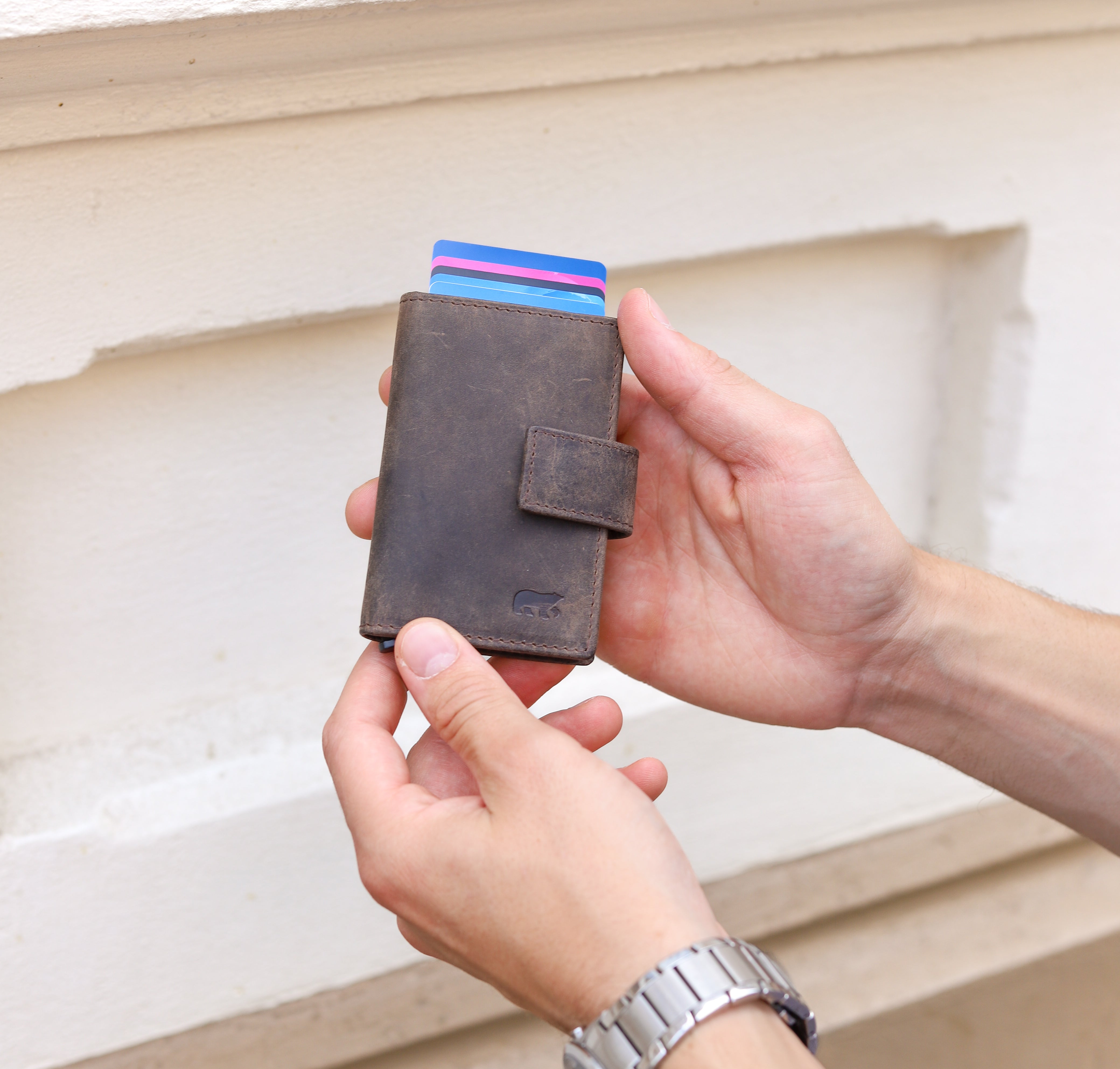Card holder 'Pip' dark brown