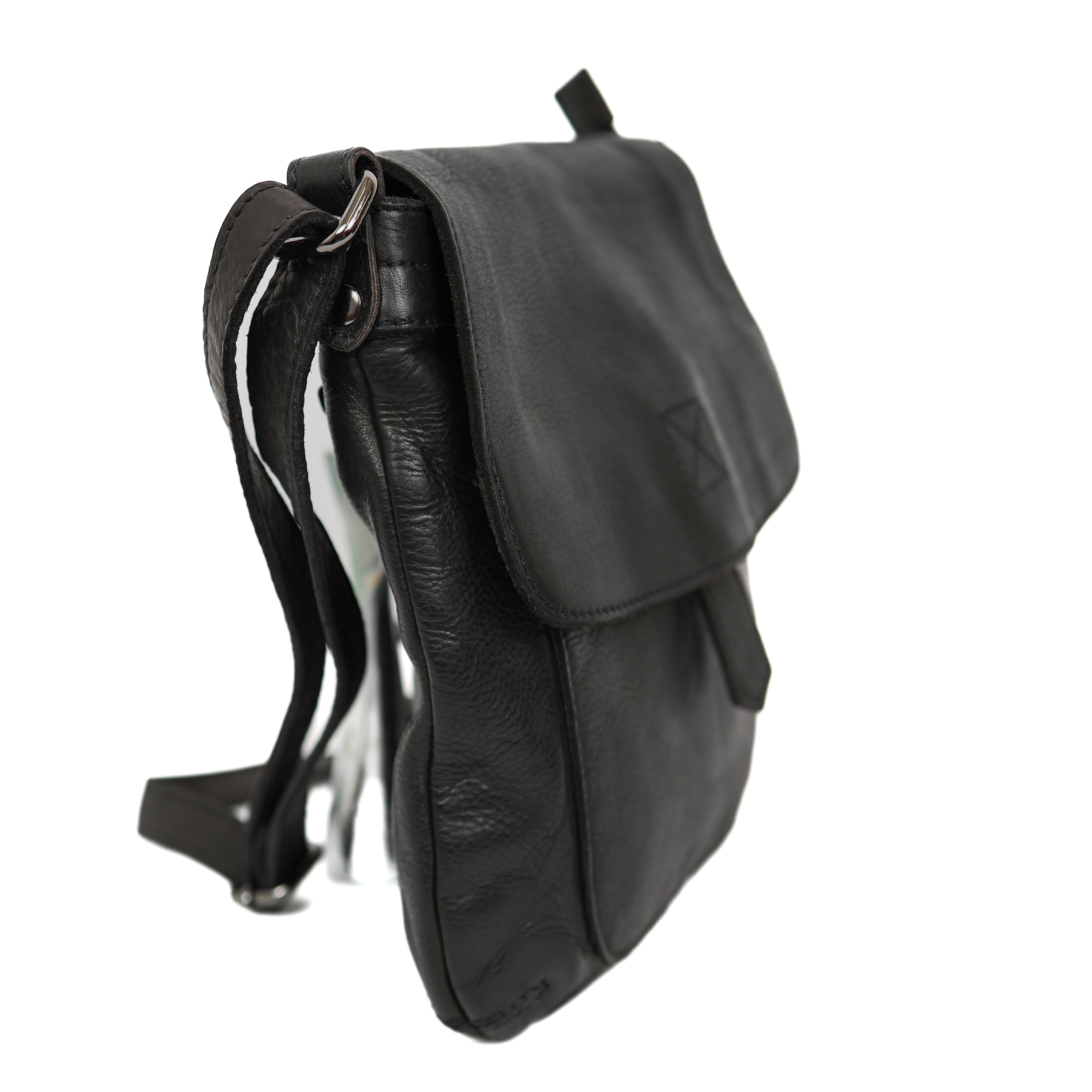 Shoulderbag with flap 'Jip' black