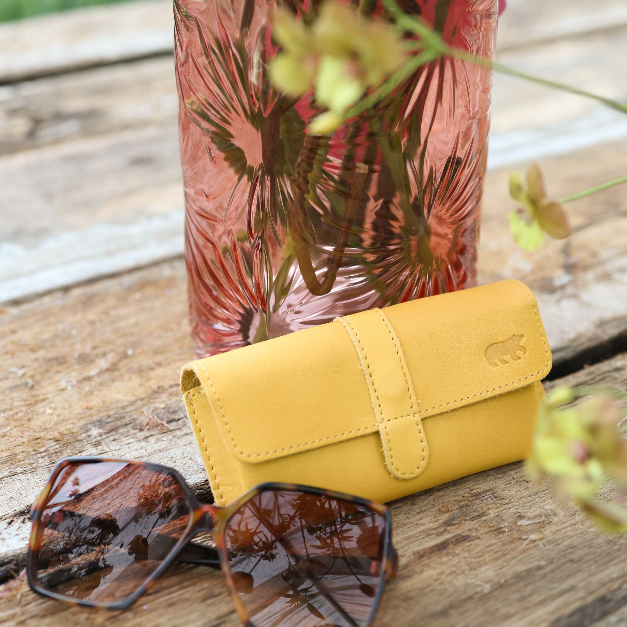 Brillenkoker 'Weta' butter yellow