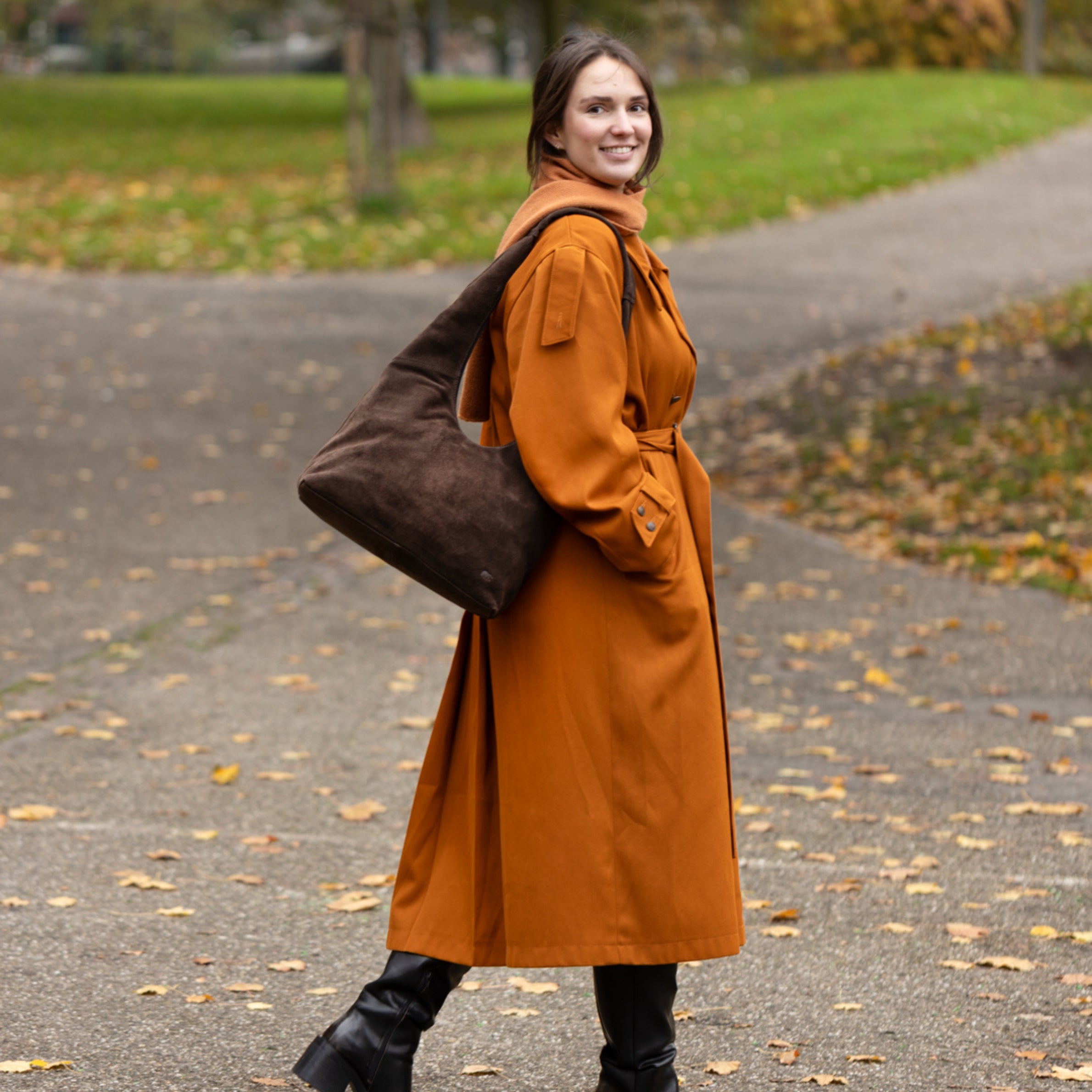 Suède shopper/buideltas 'Pauline' choco