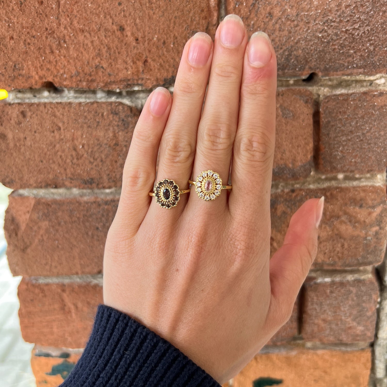 Kae Smoky Flower ring