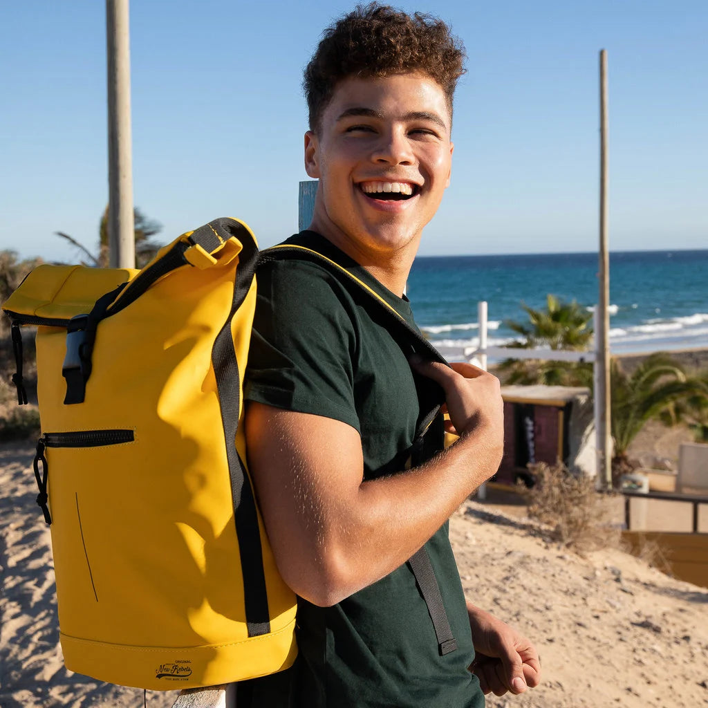 Water-repellent backpack 'Mart' yellow 16L