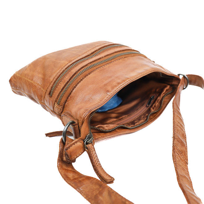 Shoulder bag 'Luna' cognac