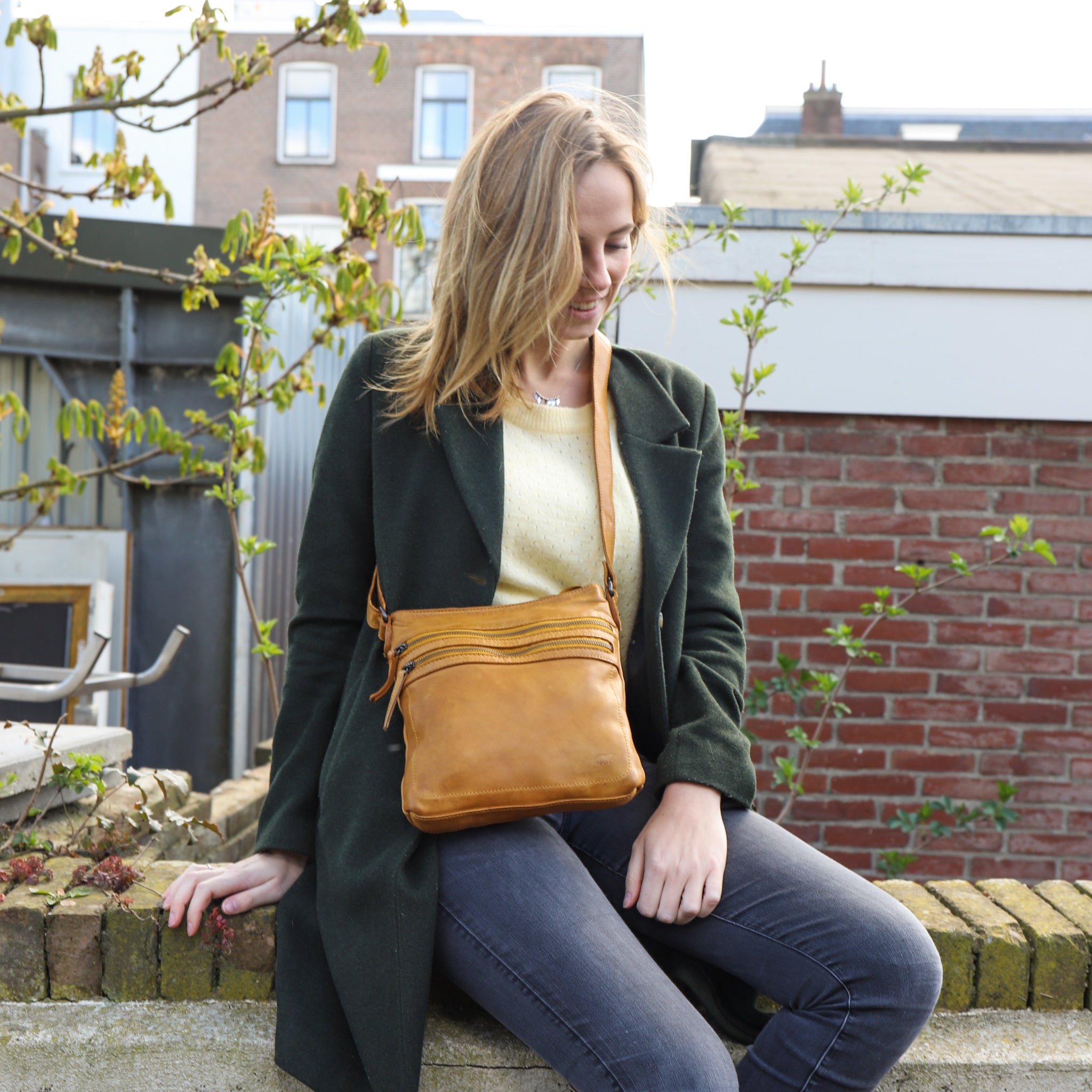 Shoulder bag 'Luna' yellow