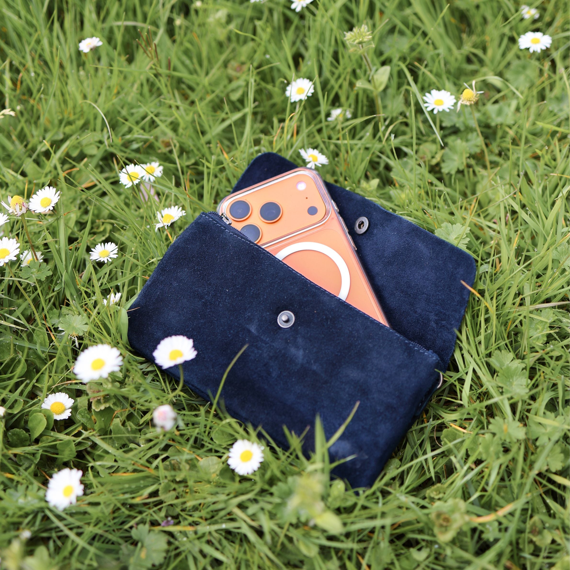 Suede clutch/mini shoulder bag 'Lydia' dark blue