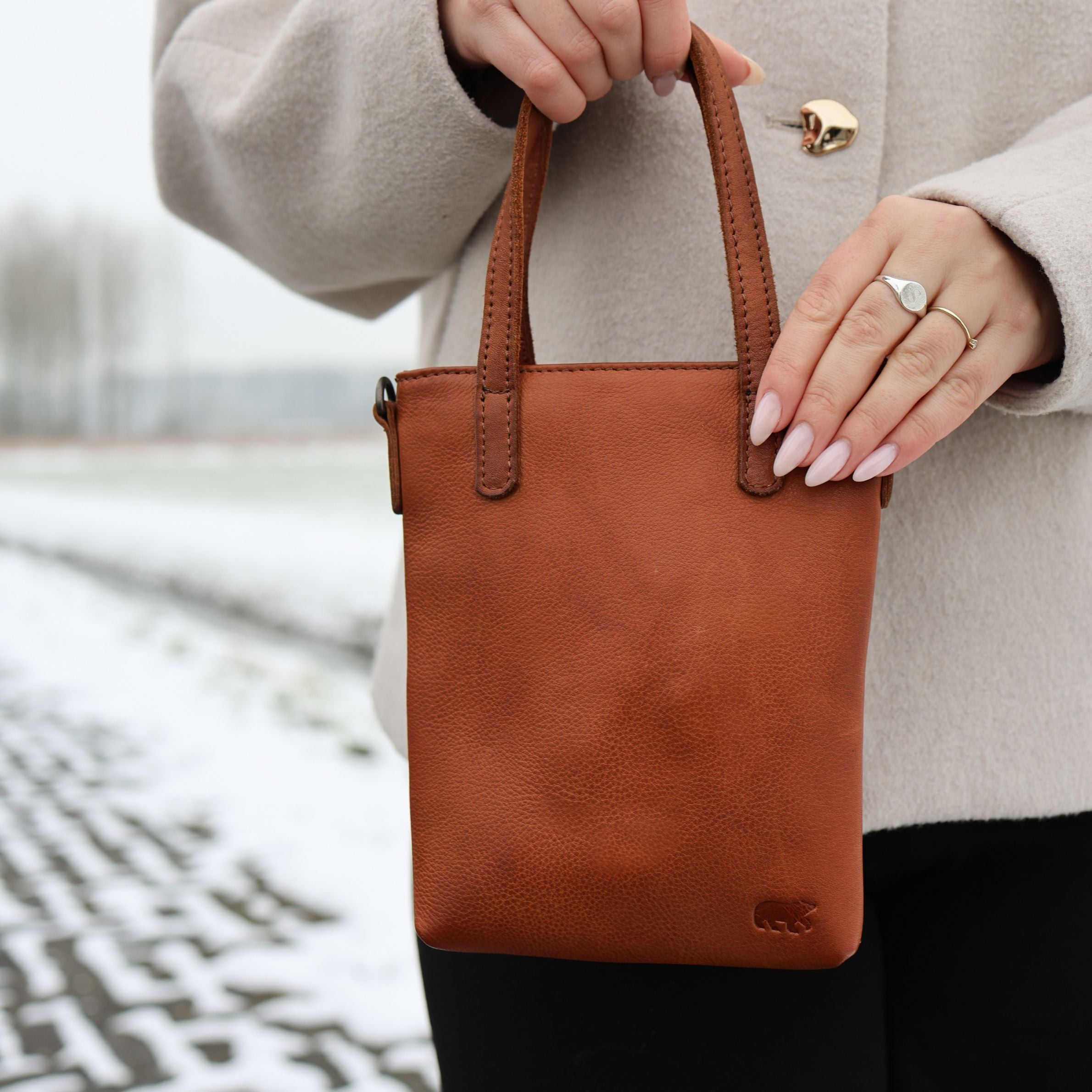 Klein hand-/schoudertasje 'Bella' cognac