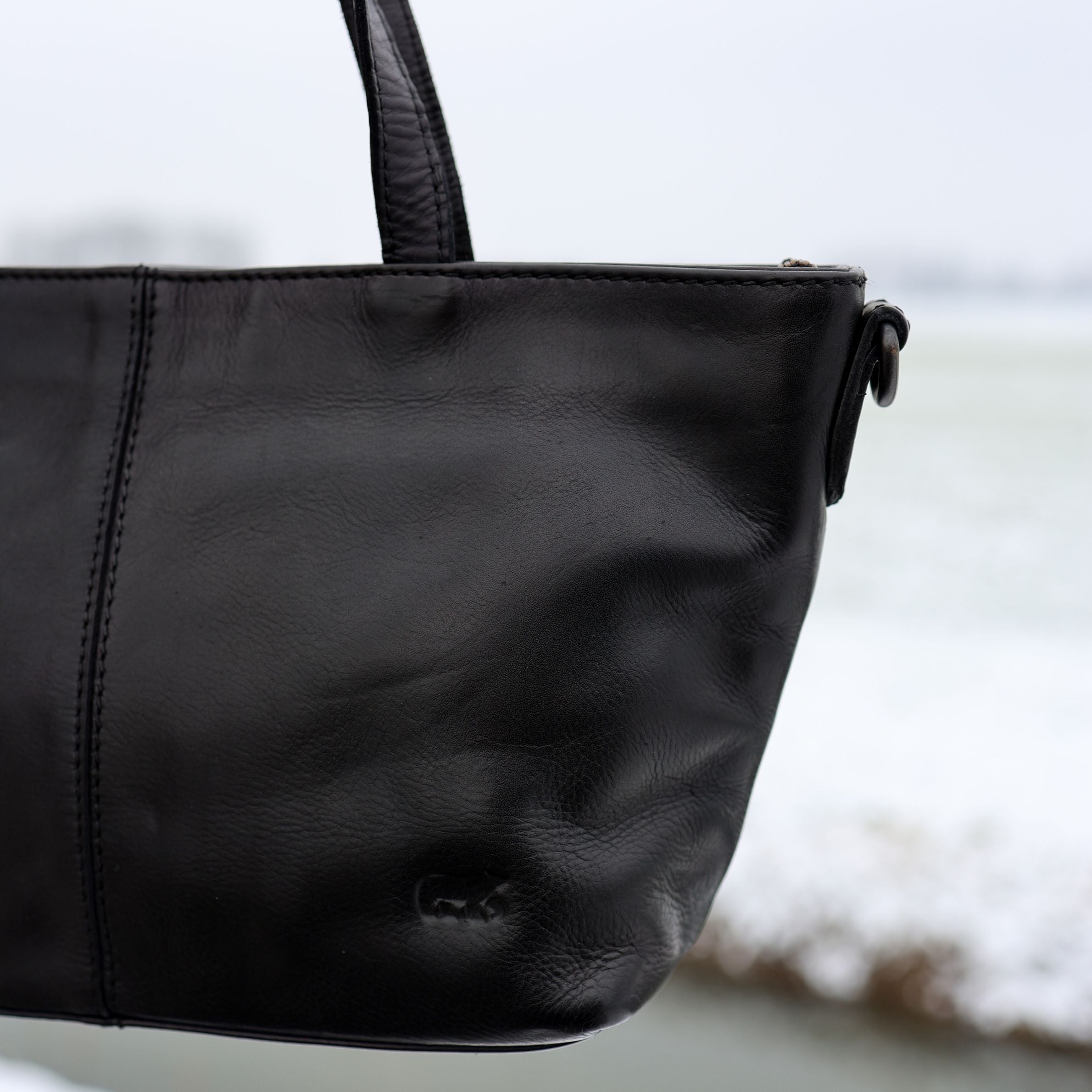 Klein hand-/schoudertasje 'Lola' zwart