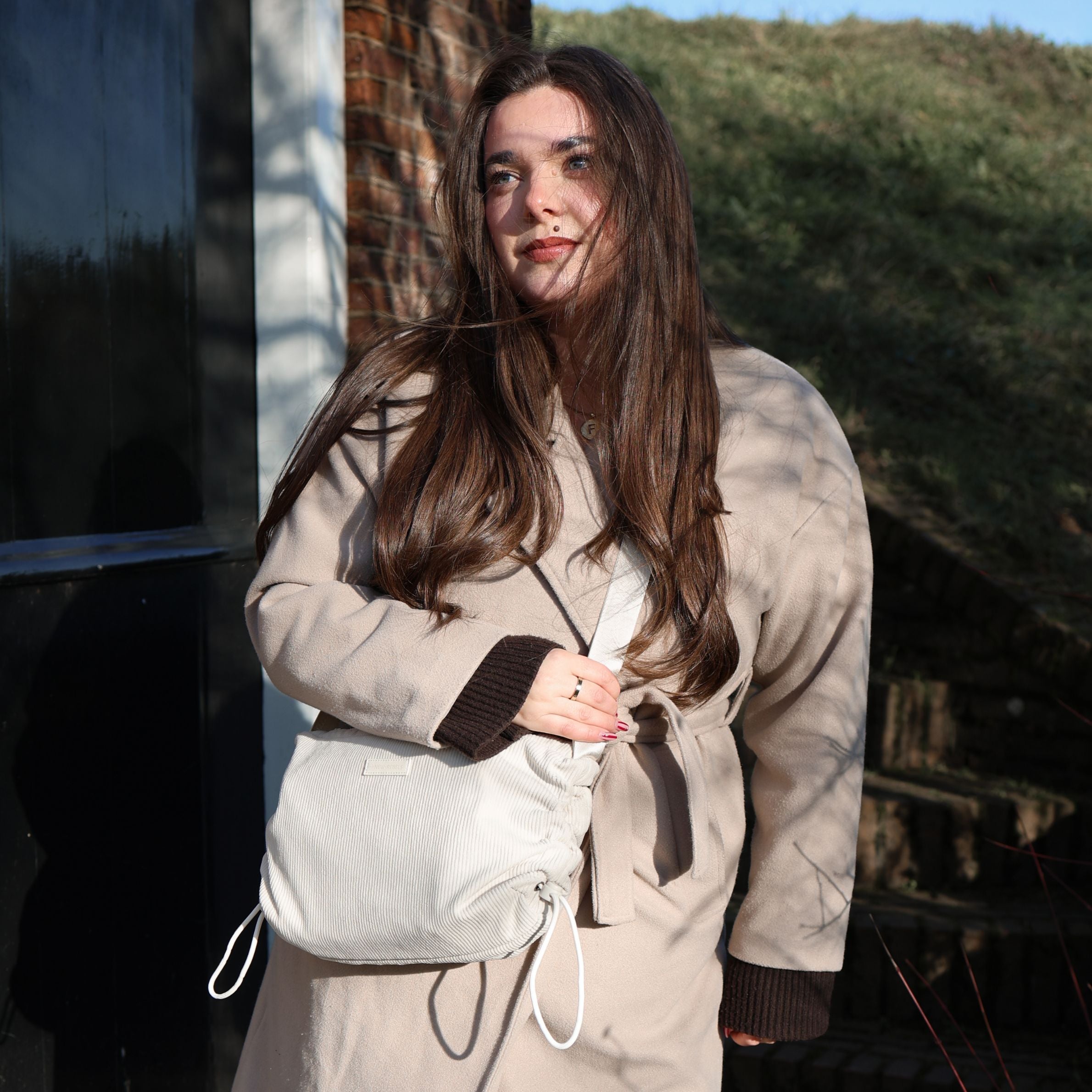 Ribbi - Schoudertasje 'Rose' beige