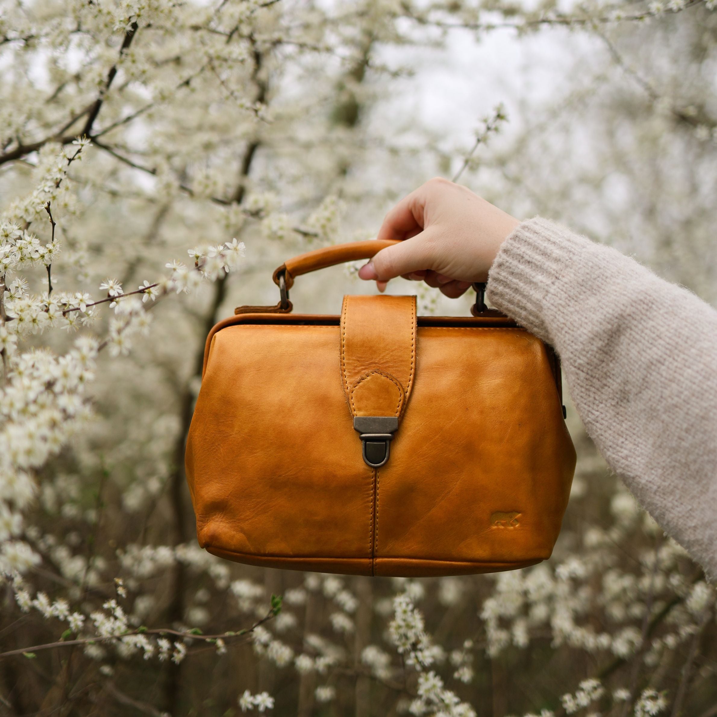 Mini doctor's bag 'Julia' M beige