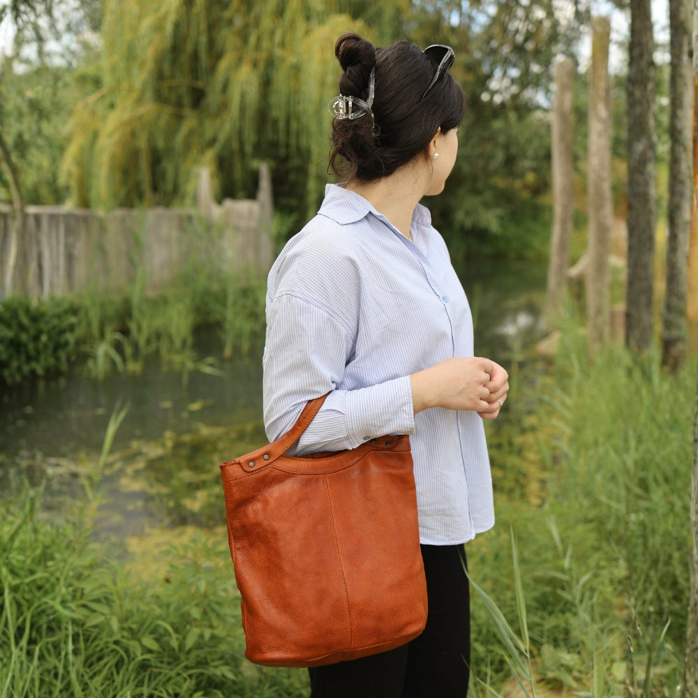 Hand/shoulder bag 'Andrea' cognac