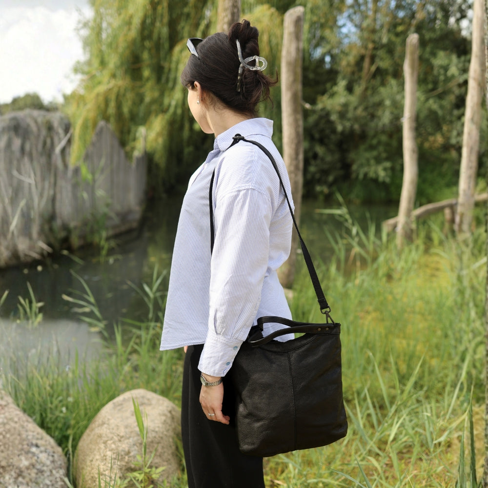 Hand/shoulder bag 'Andrea' black