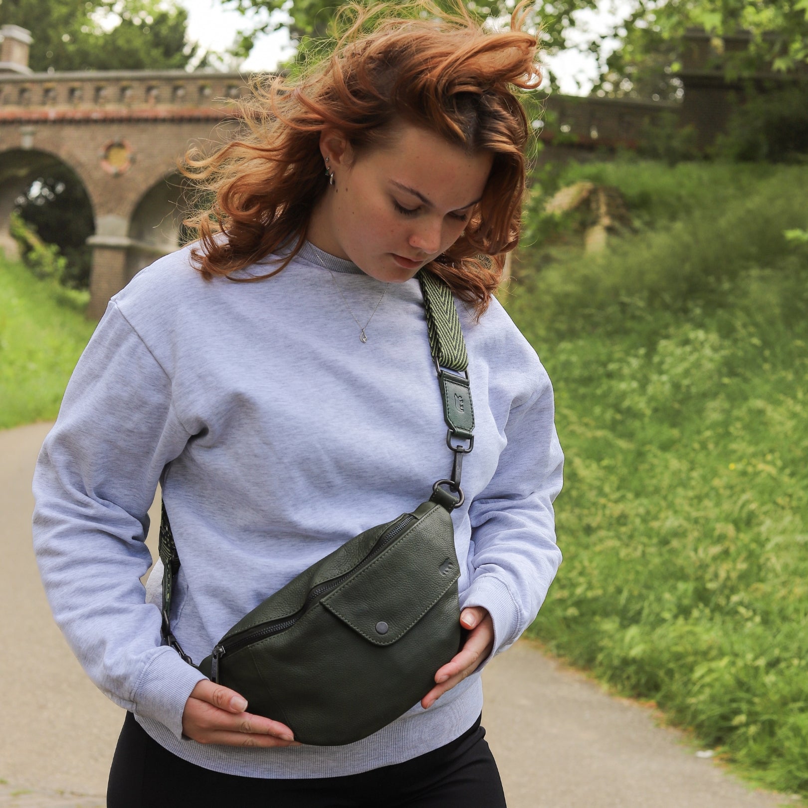 Waist bag 'Matt' green