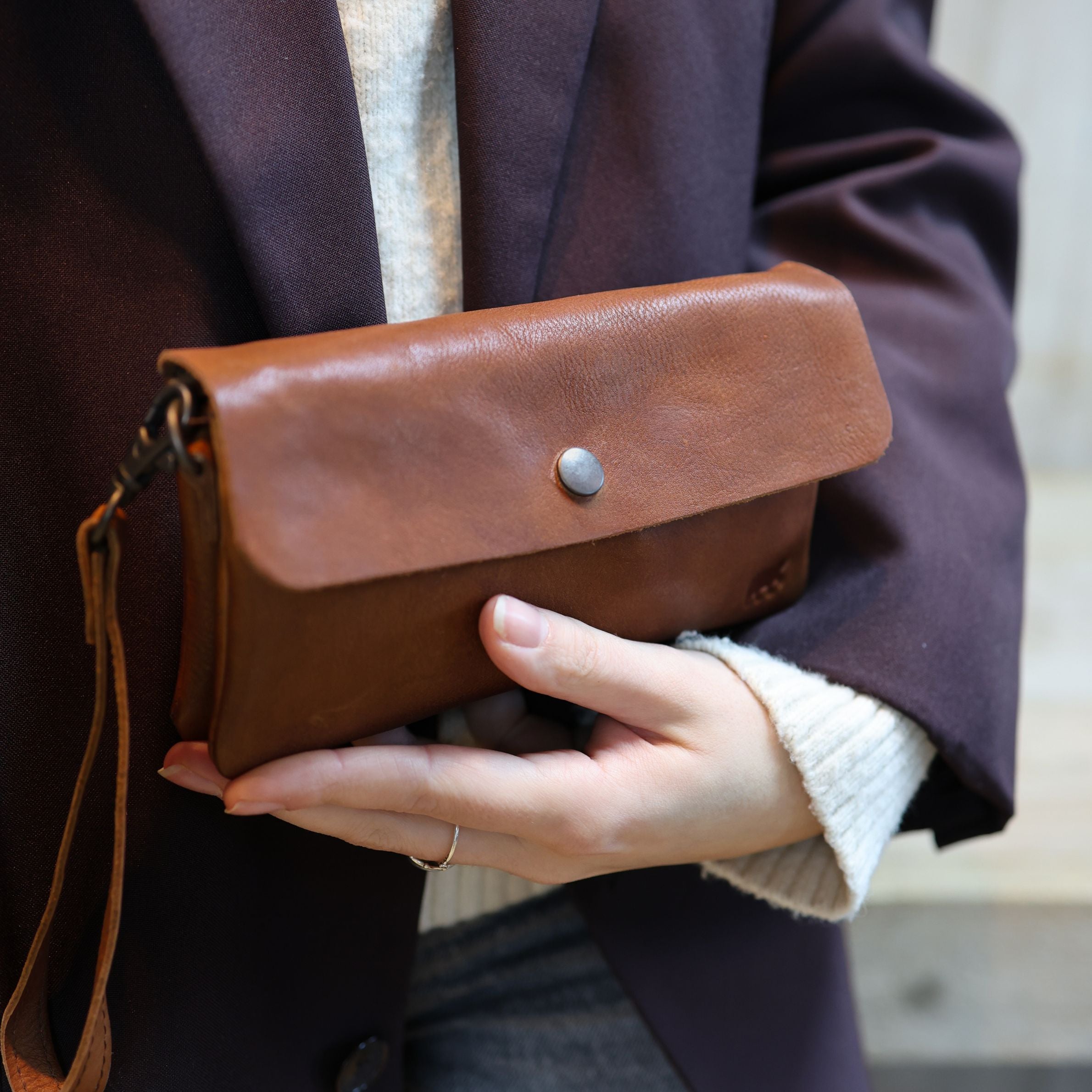 Suede clutch/mini shoulder bag 'Lydia' cognac