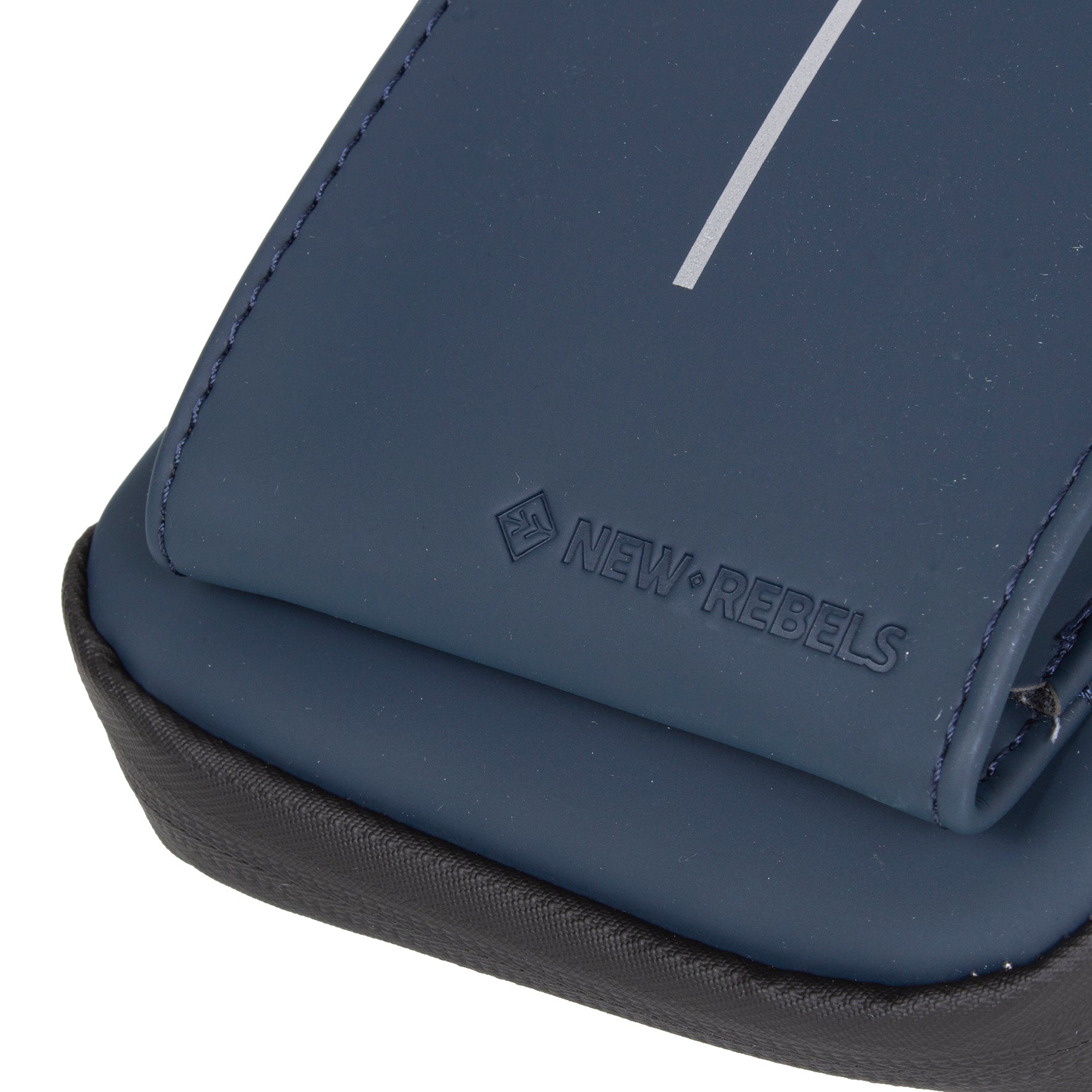 Water-repellent phone case 'Mart' dark blue