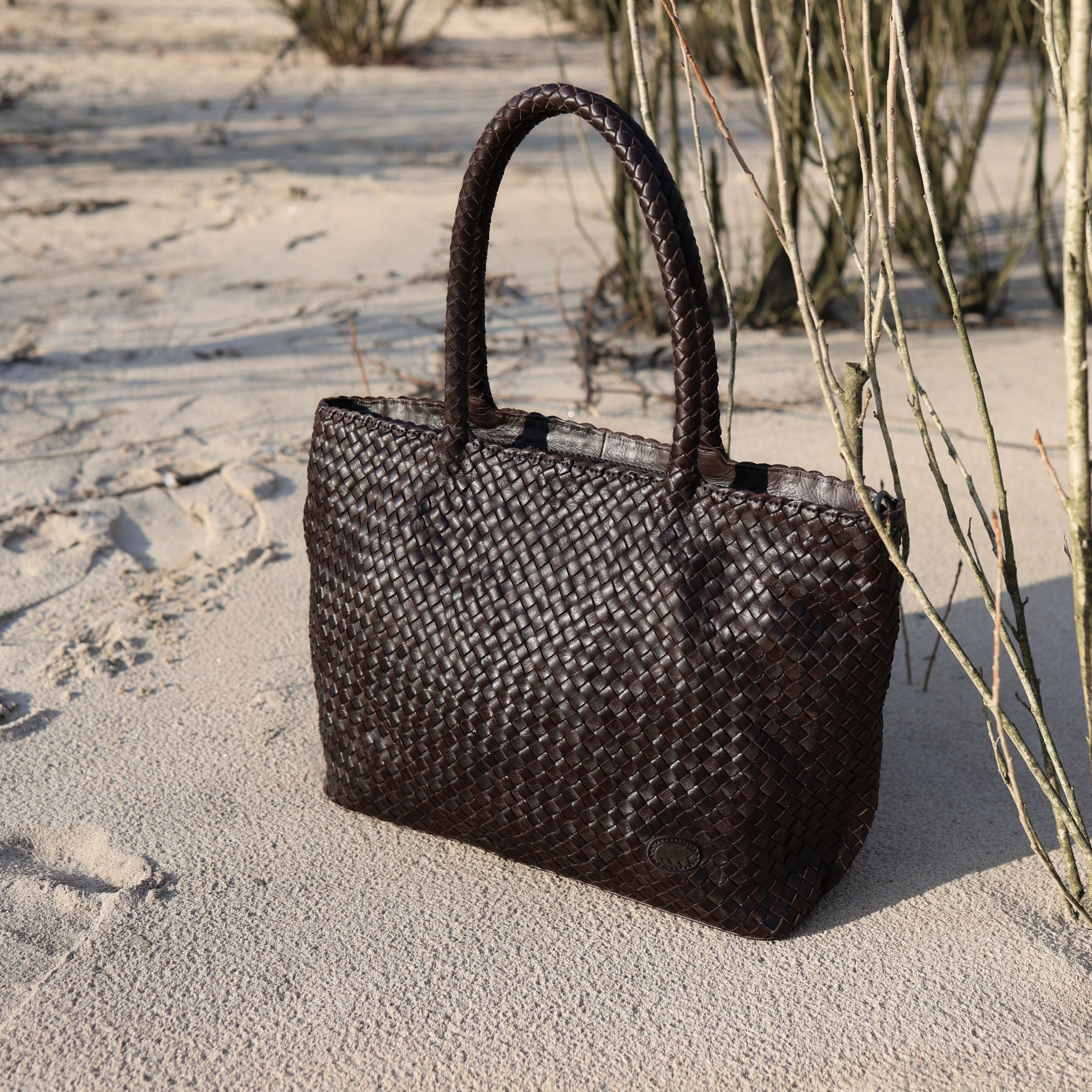 Gevlochten shopper/schoudertas 'Suus' donkerbruin