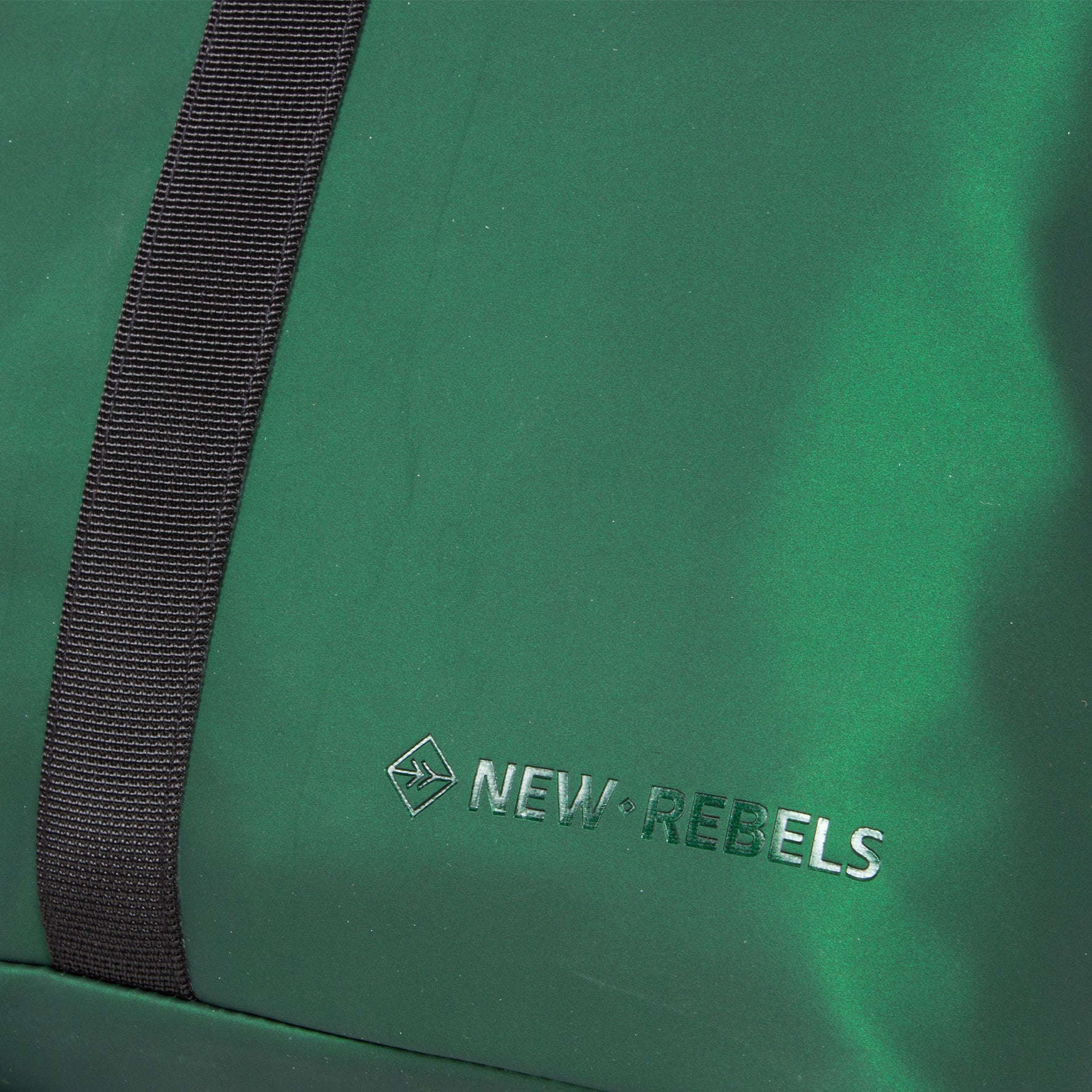 Water-repellent backpack 'Mart' mini 9L metallic green