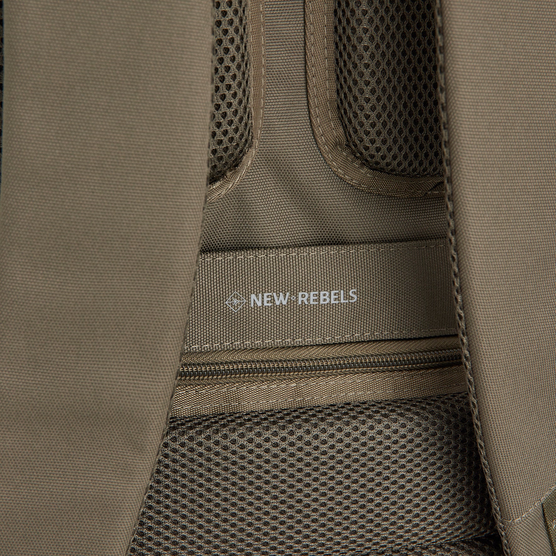 Valor Rugzak 'Cranston' 19L olive