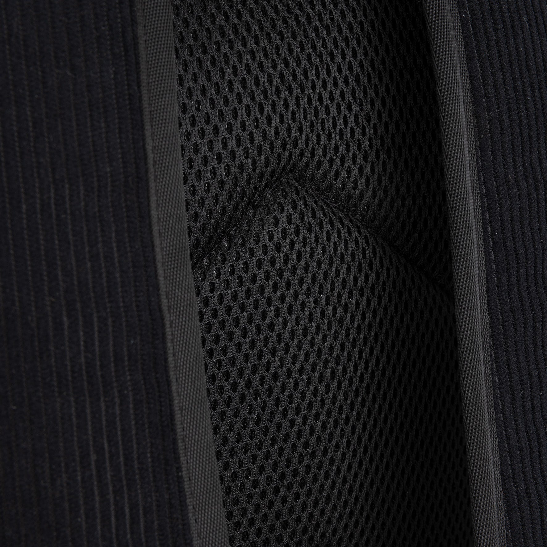 Ribbi - Rolrugzak 'New York' black 17-21L