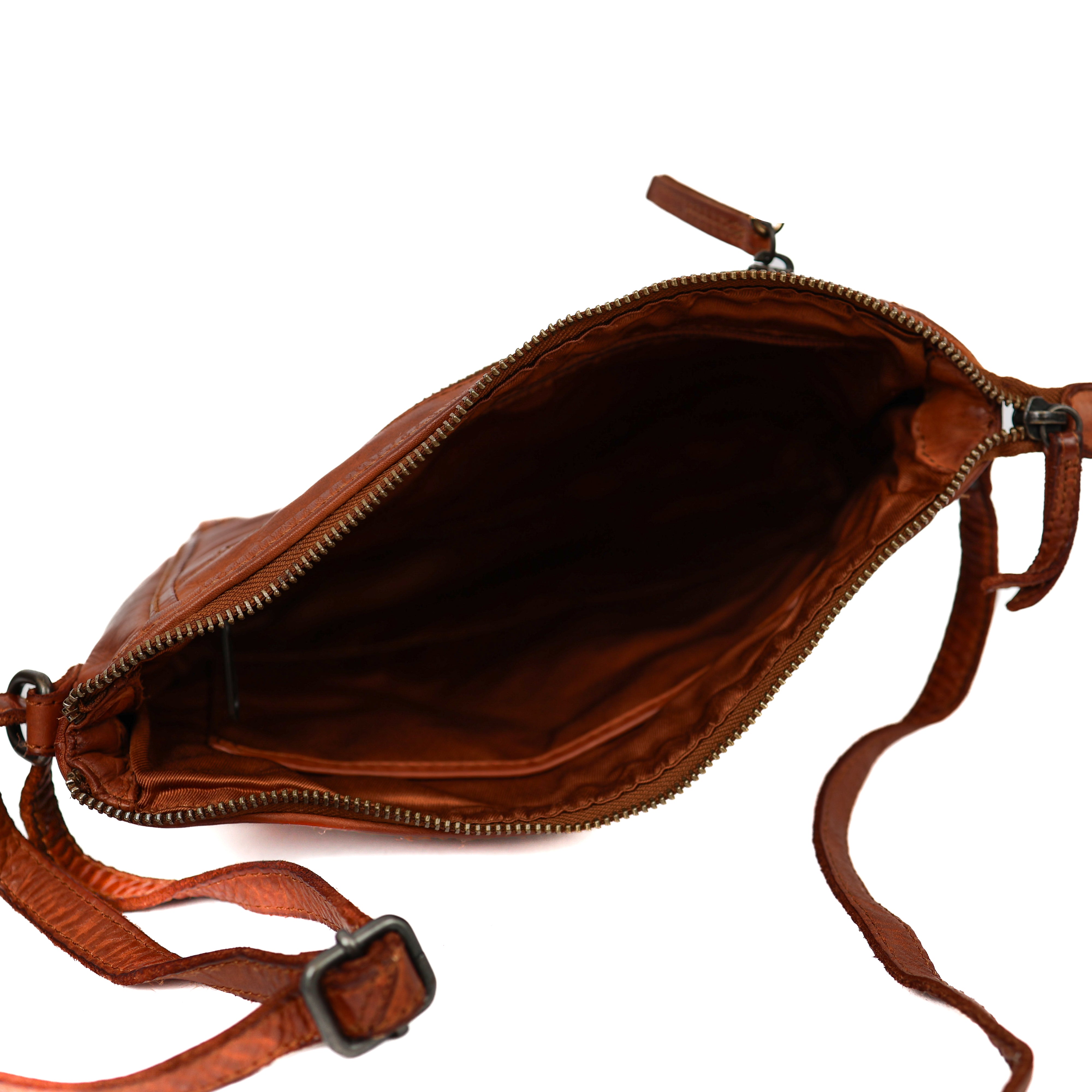 Klein schoudertasje 'Myrna' gevlochten cognac