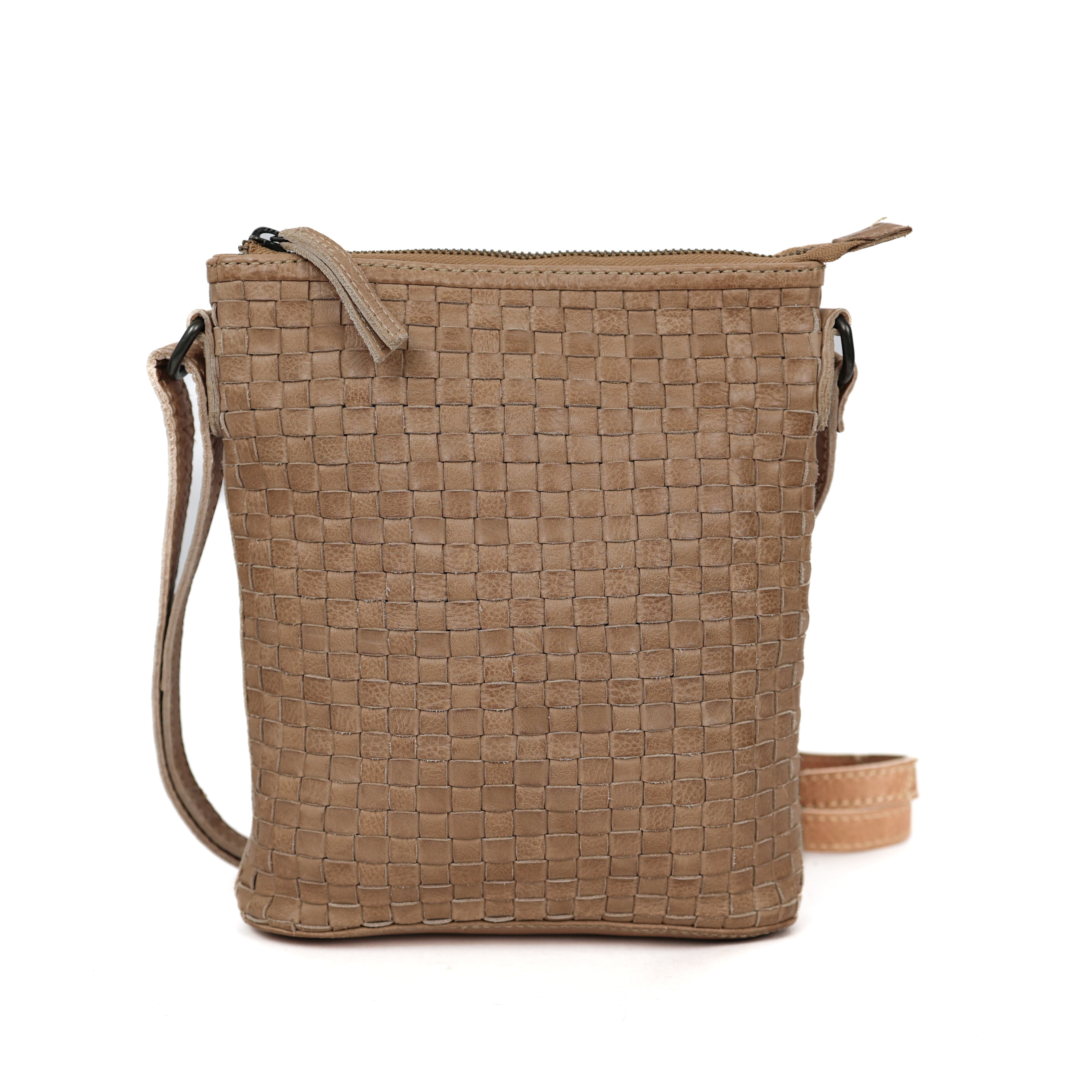 Klein schoudertasje 'Giulia' gevlochten beige