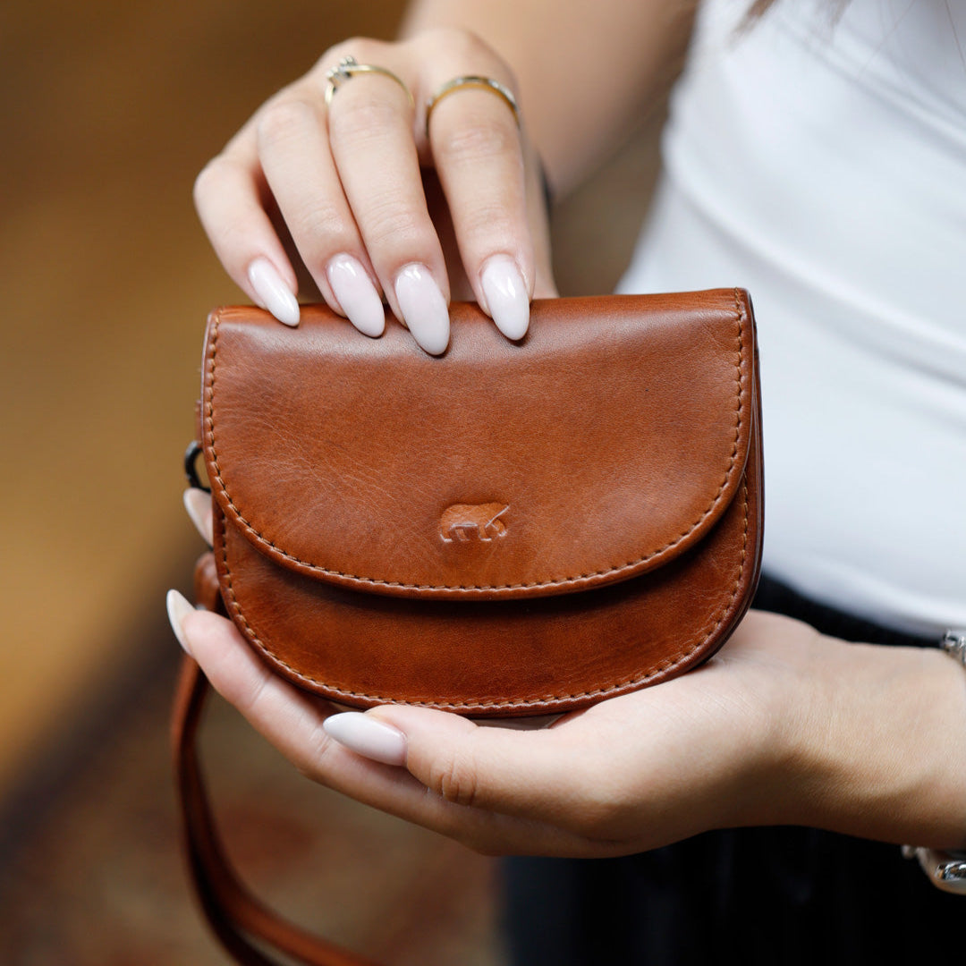 Portemonneetje met polsband 'Eva' cognac